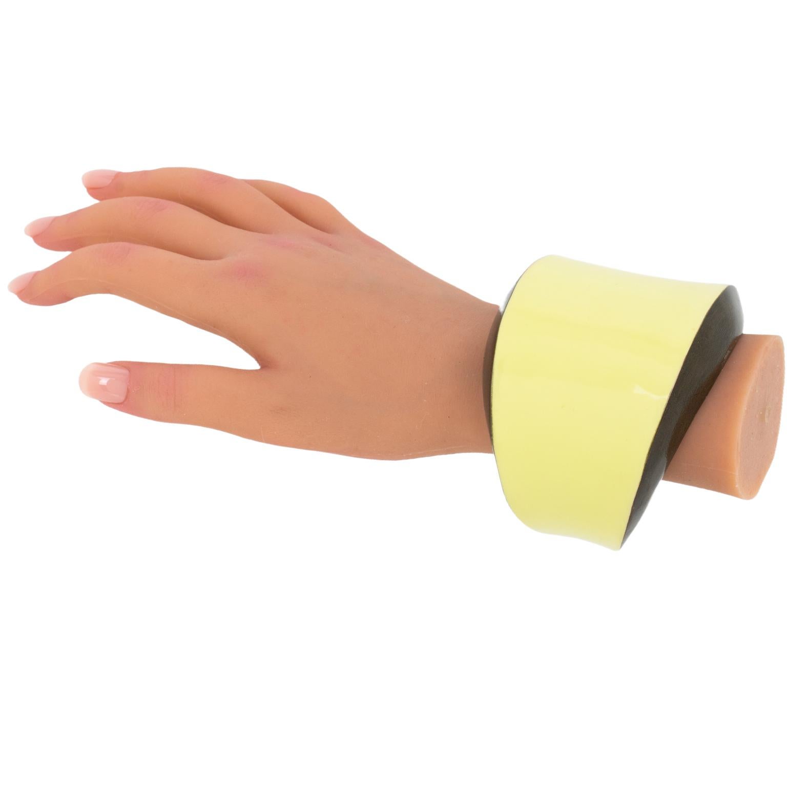 Salvatore Ferragamo Yellow and Brown Wood Cuff Bracelet Bangle For Sale 6