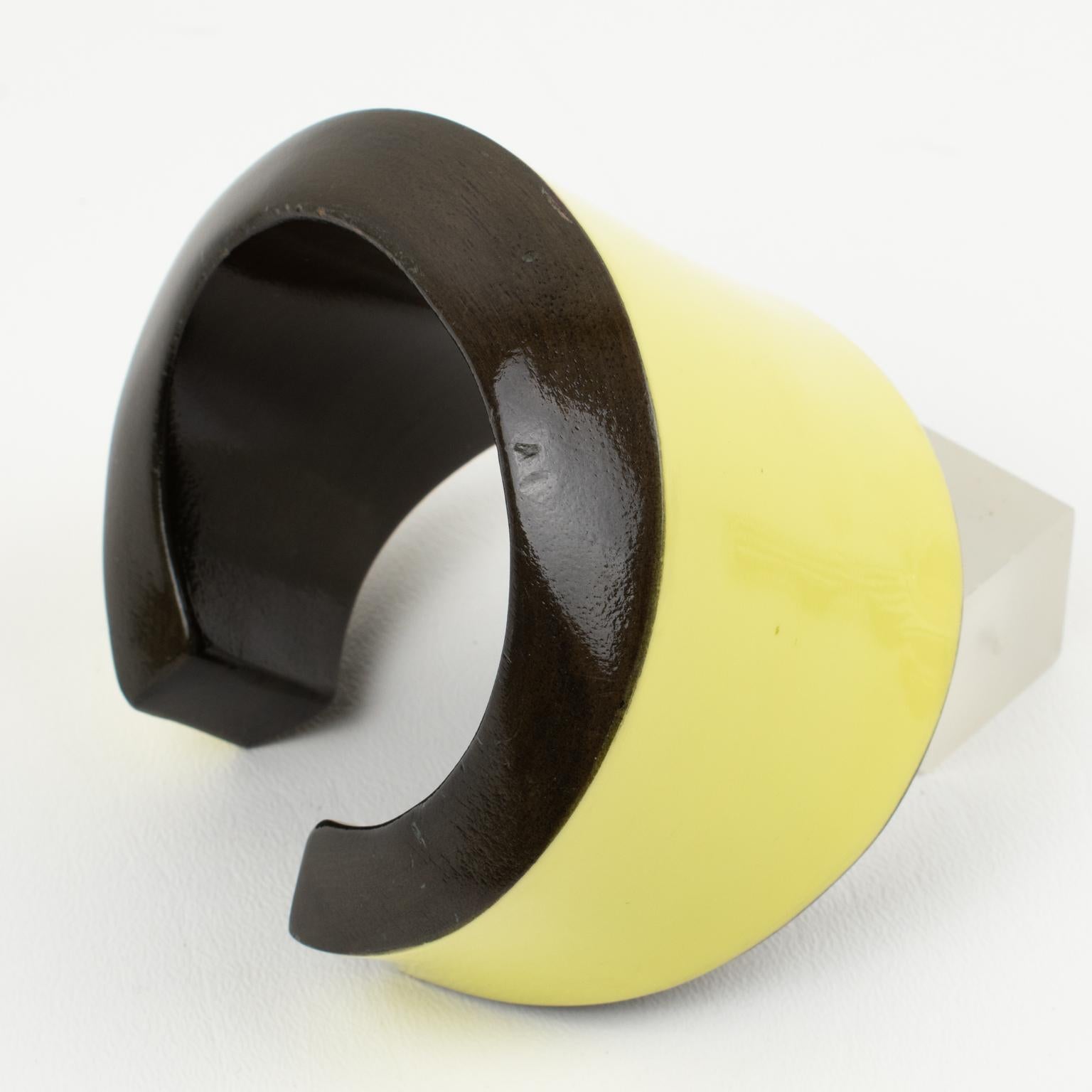 Salvatore Ferragamo Yellow and Brown Wood Cuff Bracelet Bangle In Good Condition For Sale In Atlanta, GA