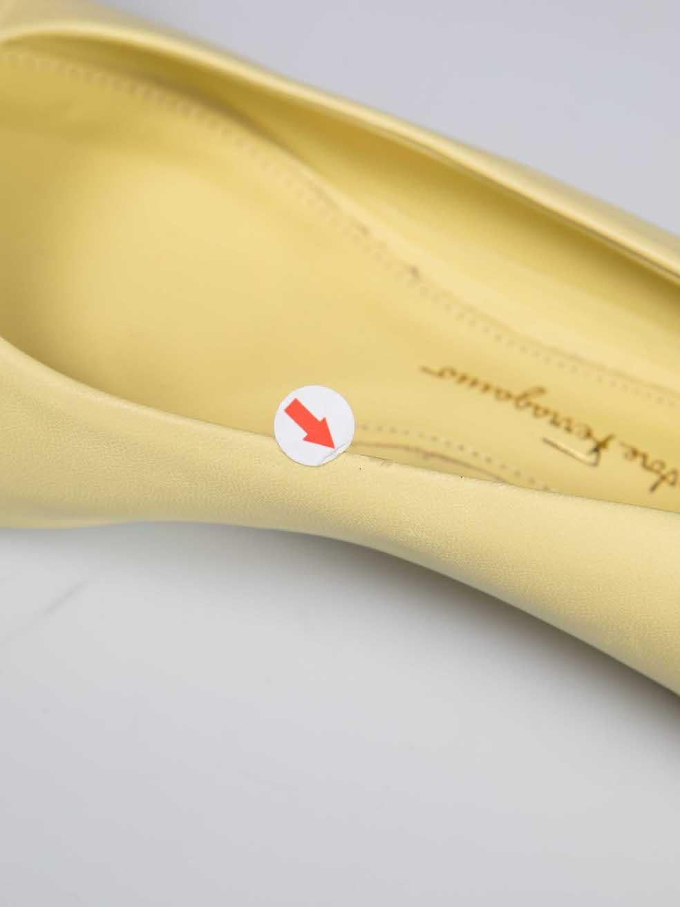 Salvatore Ferragamo Yellow Leather Vara Bow Flats Size US 5.5 4