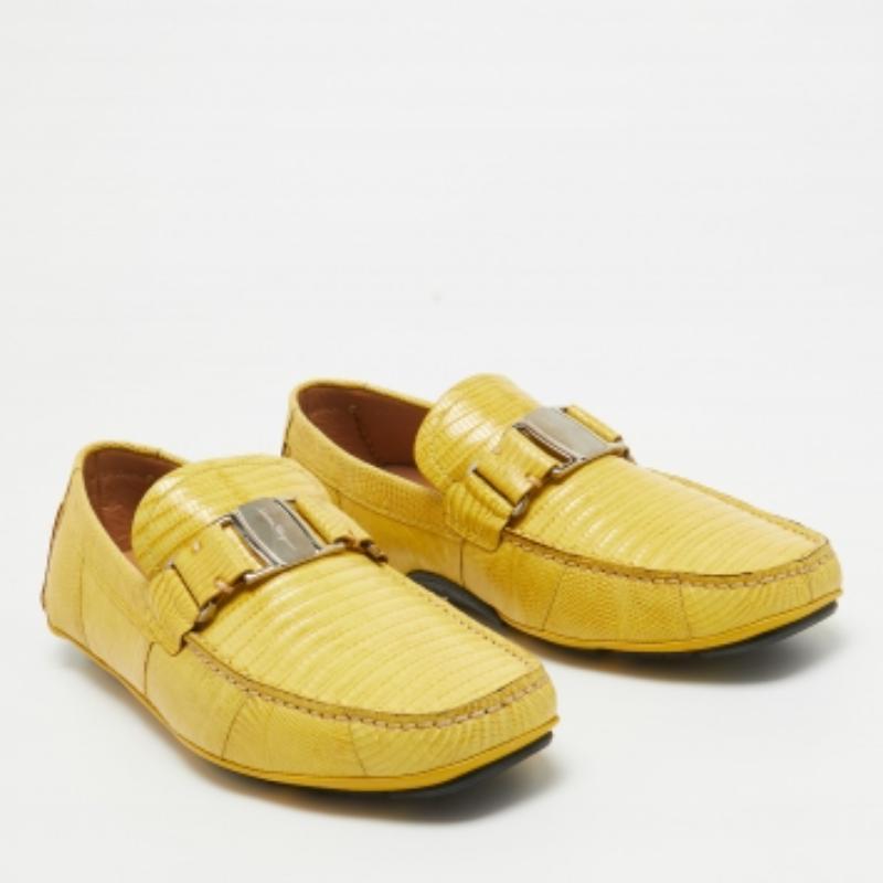 Salvatore Ferragamo Mocassins en lézard jaune Sardegna Taille 43 Pour hommes en vente