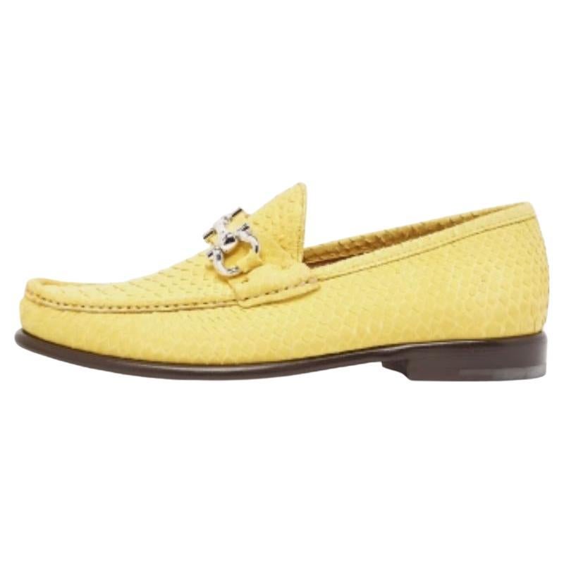 Salvatore Ferragamo Mason Loafers en python jaune Taille 41