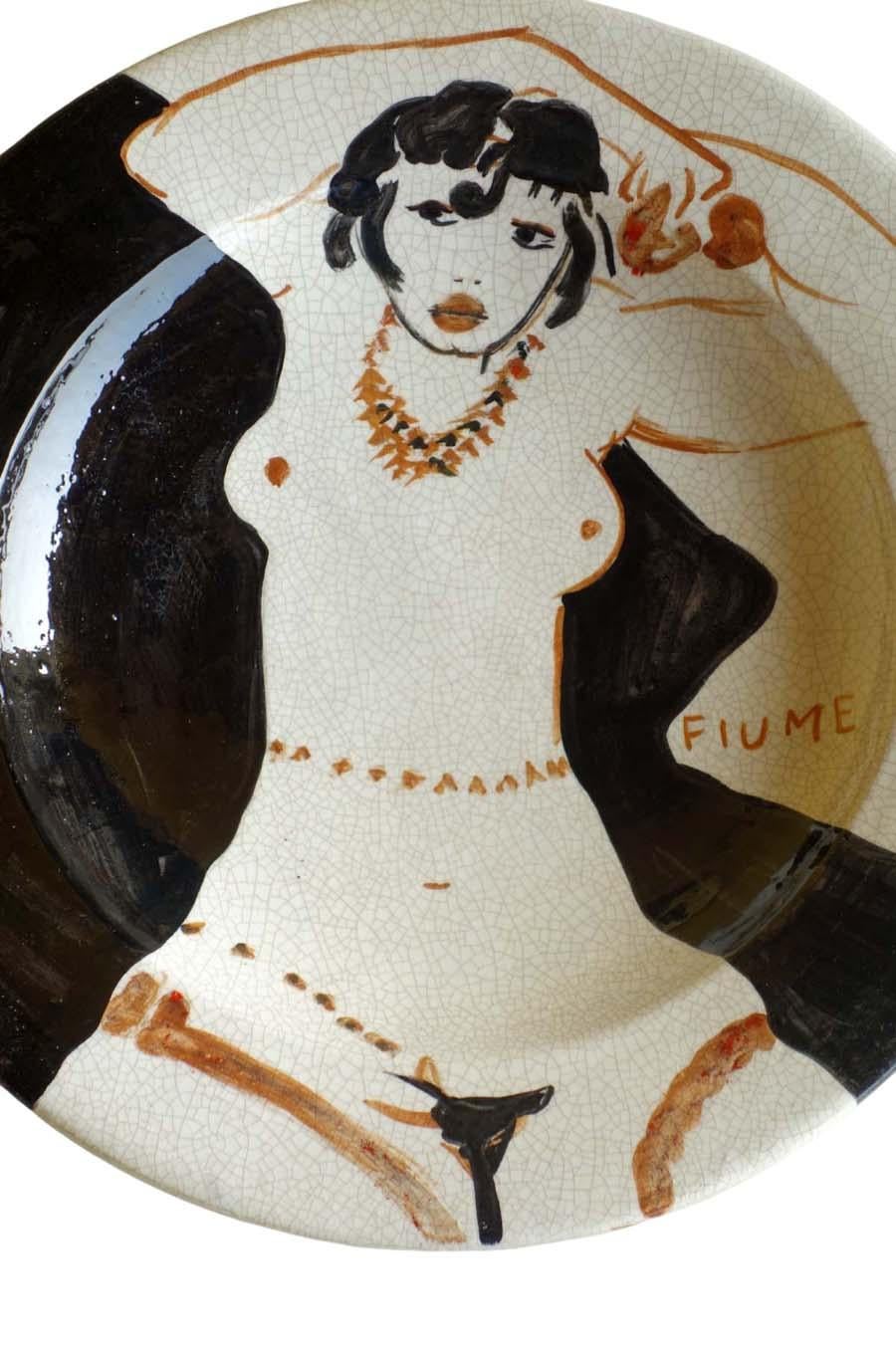 Italian Salvatore Fiume Ceramiche Rossicone Ceramica Artistica Nudo Donna Piatto For Sale