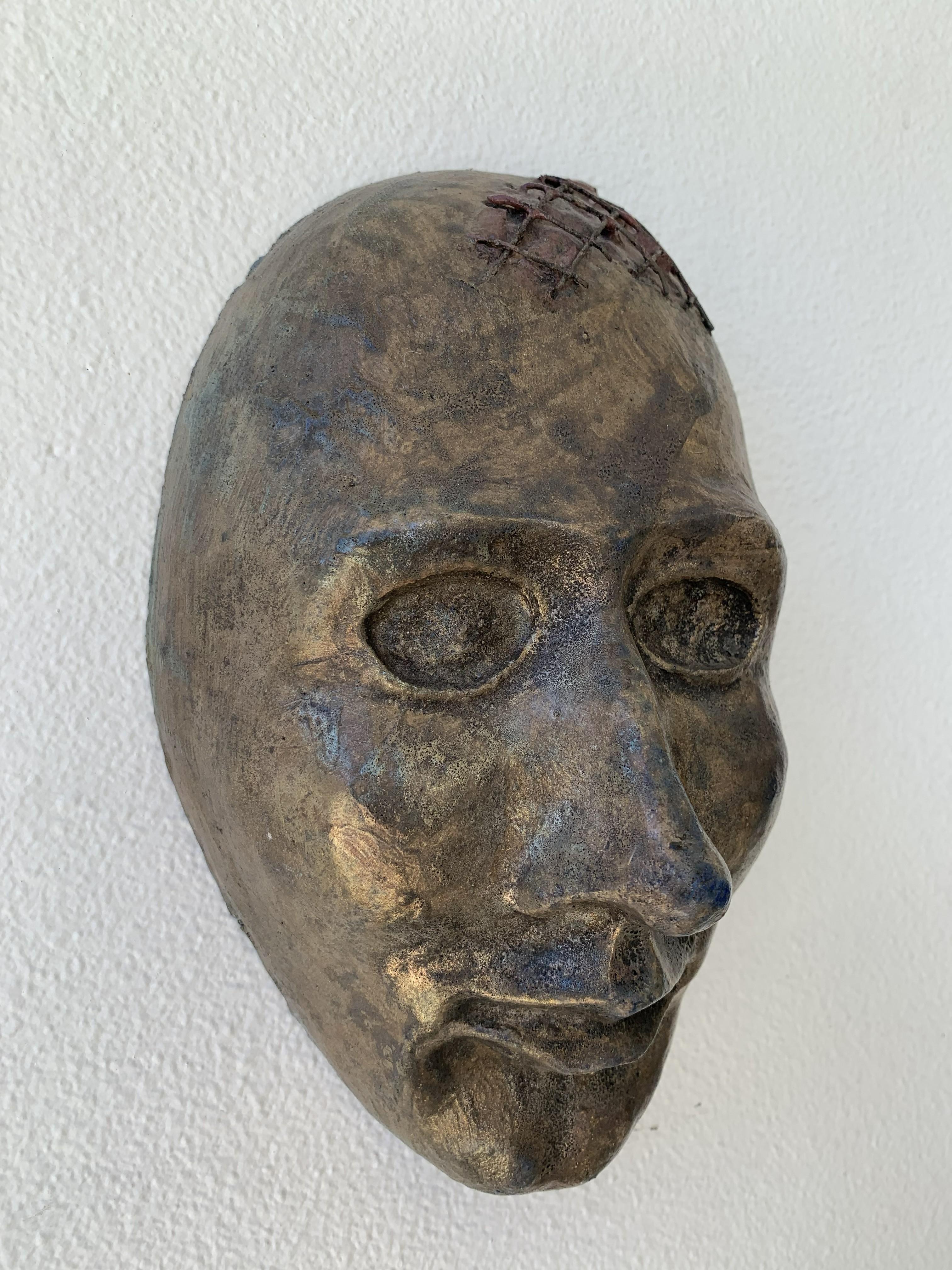 Keramische Maske Wandskulptur Signiert vom Künstler im Angebot 2