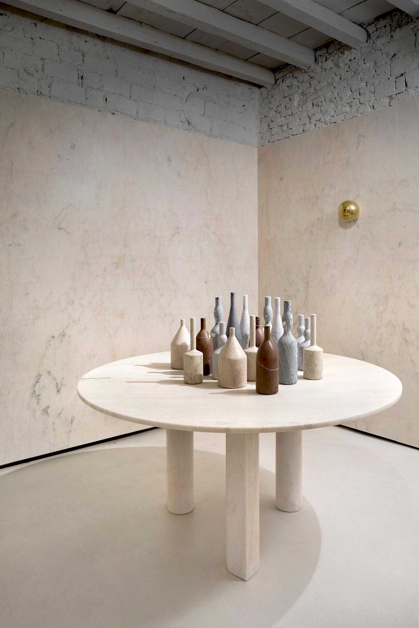 Salvatori Omaggio a Morandi Bottle Sculpture in Bianco Carrara by Elisa Ossino For Sale 3