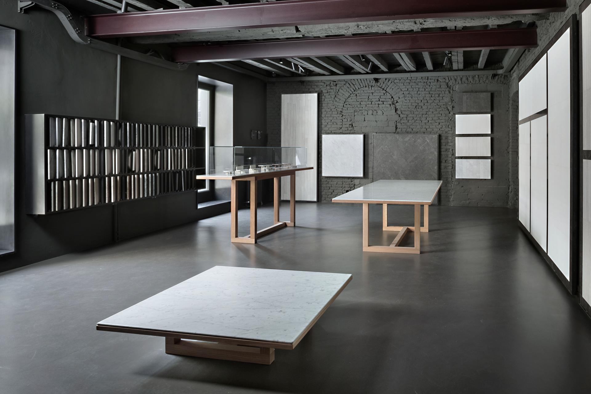 Modern Salvatori Span Coffee Table in Bianco Carrara and Cherrywood by John Pawson For Sale