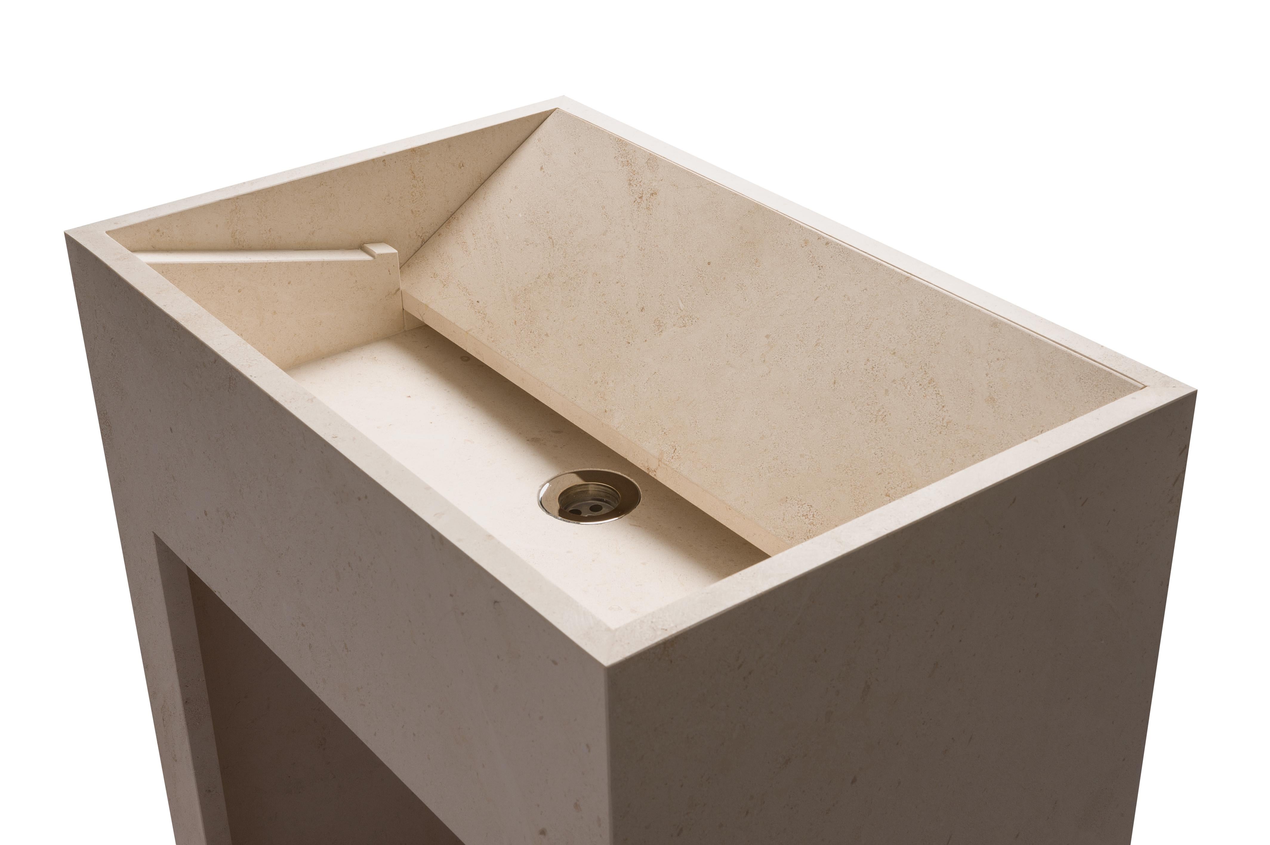 Contemporary Salvatori Vasco Medium Freestanding Basin in Honed Crema d'Orcia Stone For Sale