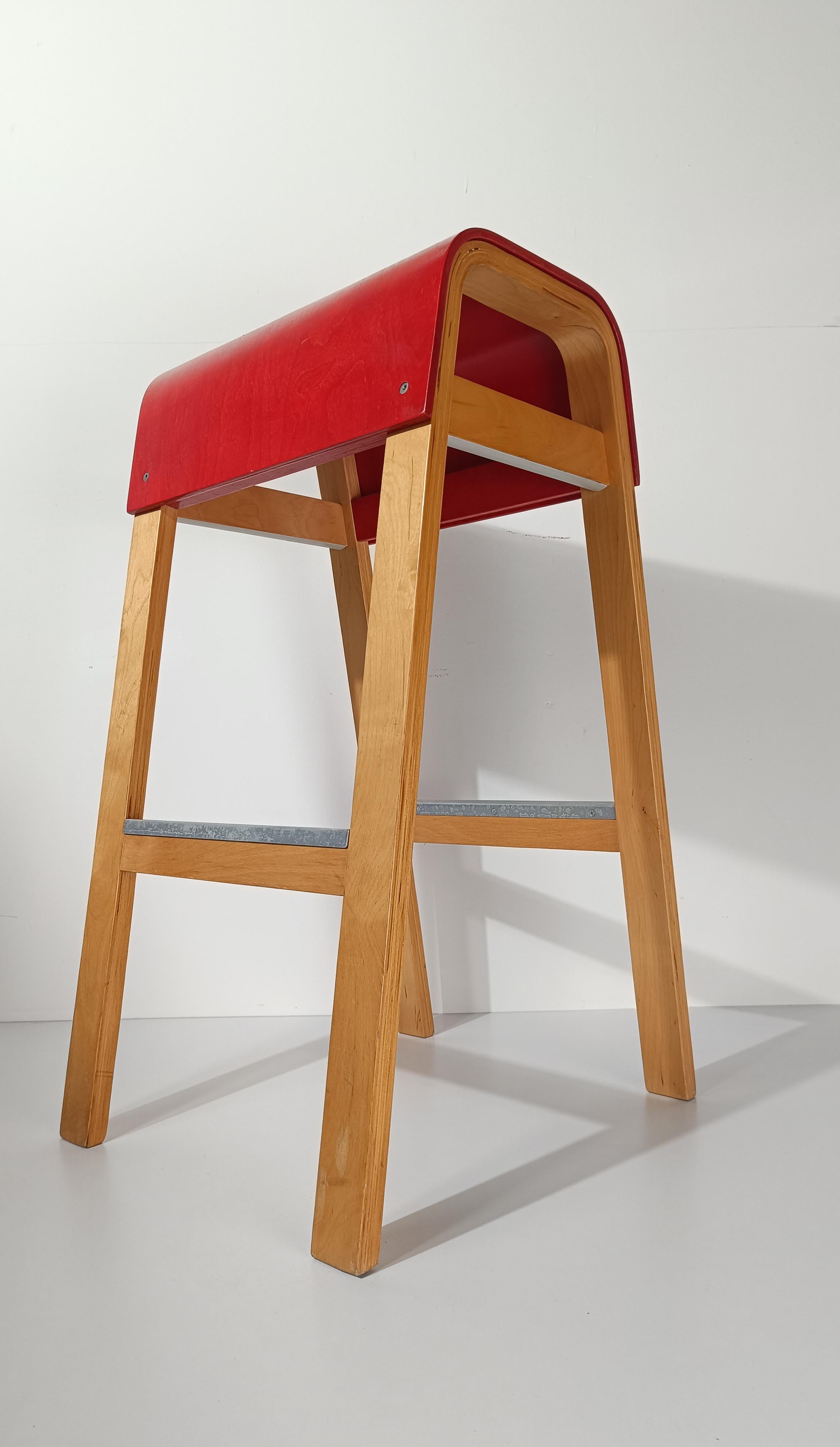 Tabourets de bar Salve par Ehlén Johanssonv pour IKEA en contreplaqué naturel et rouge, années 90 en vente 7