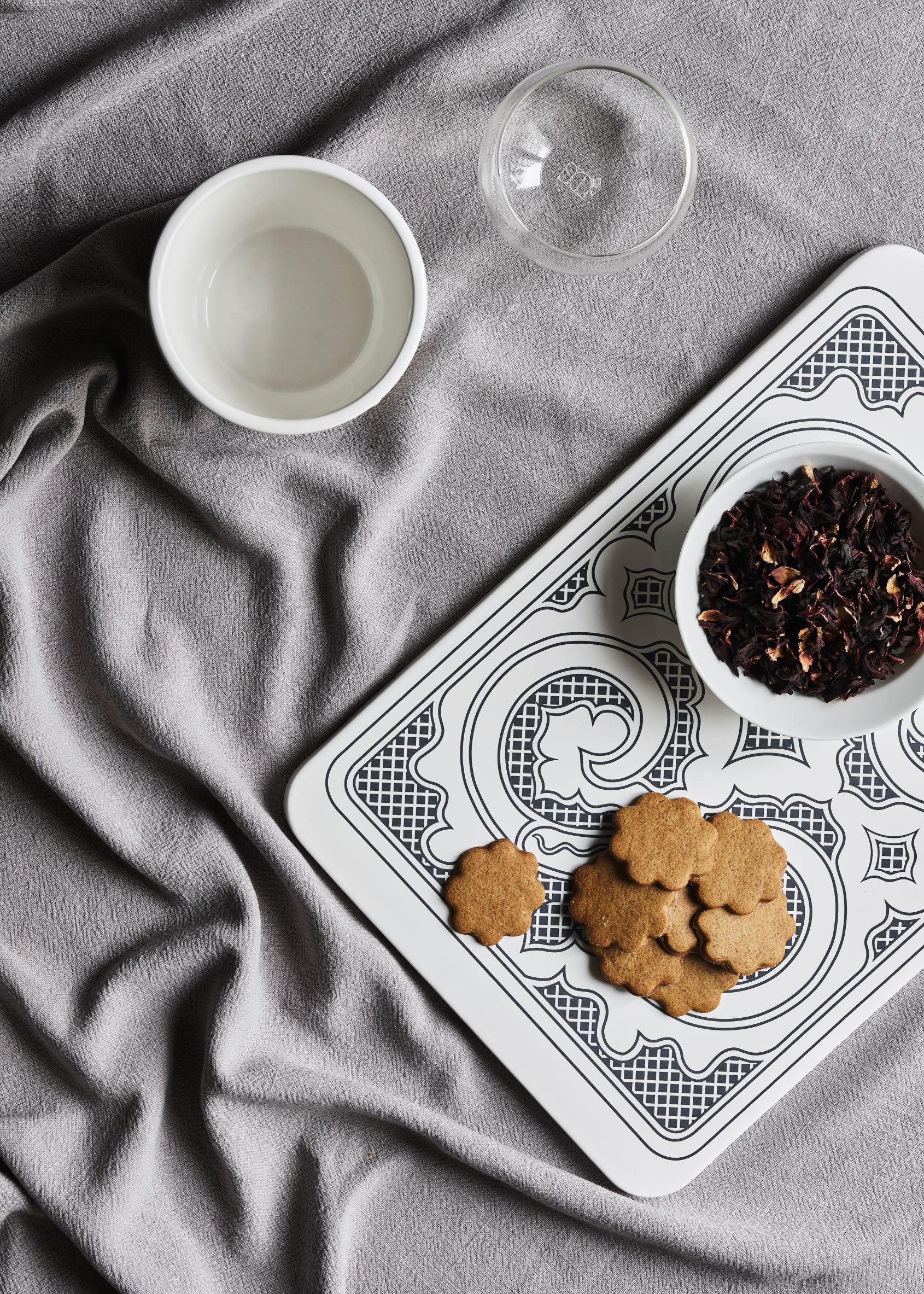 International Style Ceramic tray from the Soshiro Ainu collection For Sale