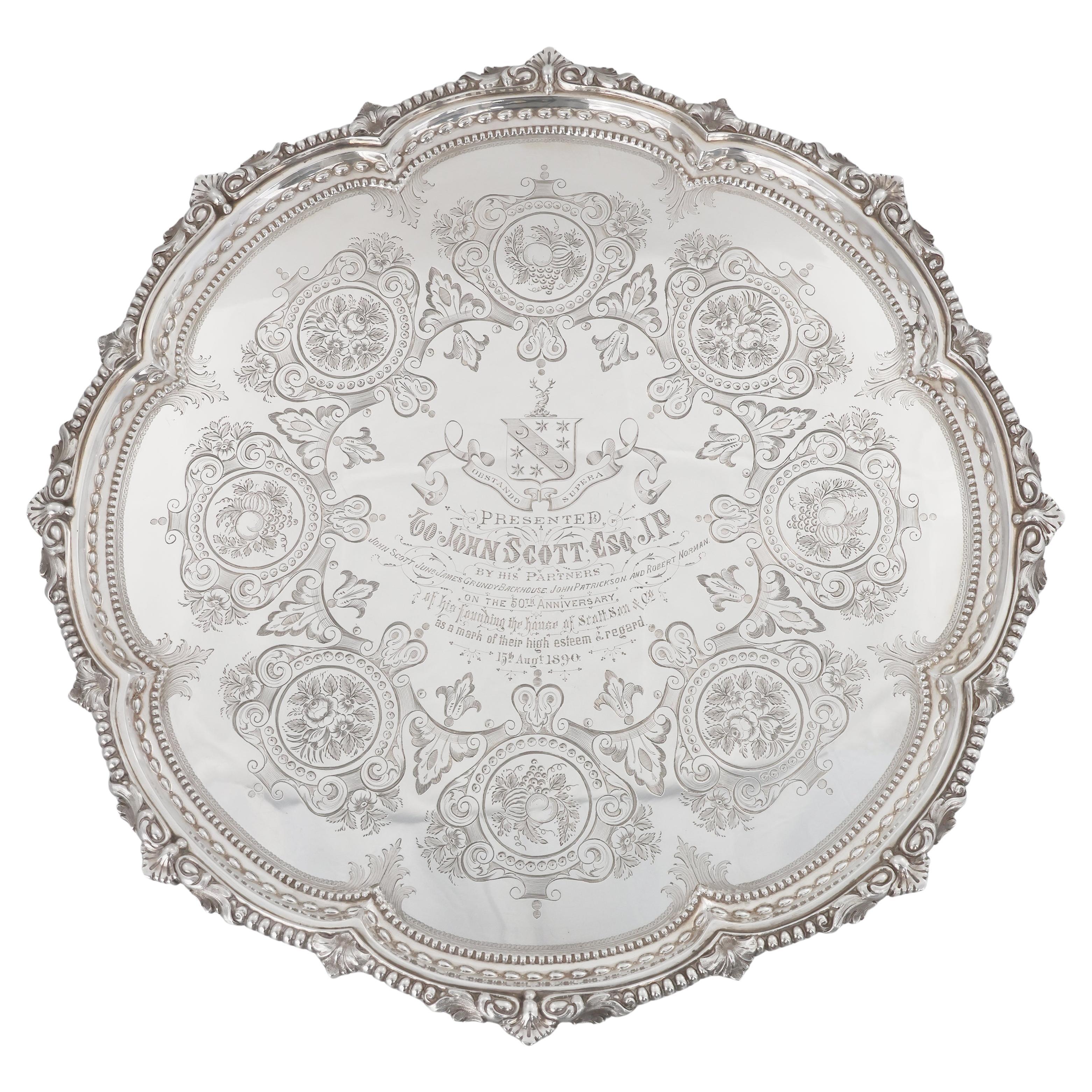 Bandeja de plata esterlina de la Reina Victoria, Martin, Hall & Co Ltd, Londres, 1888
