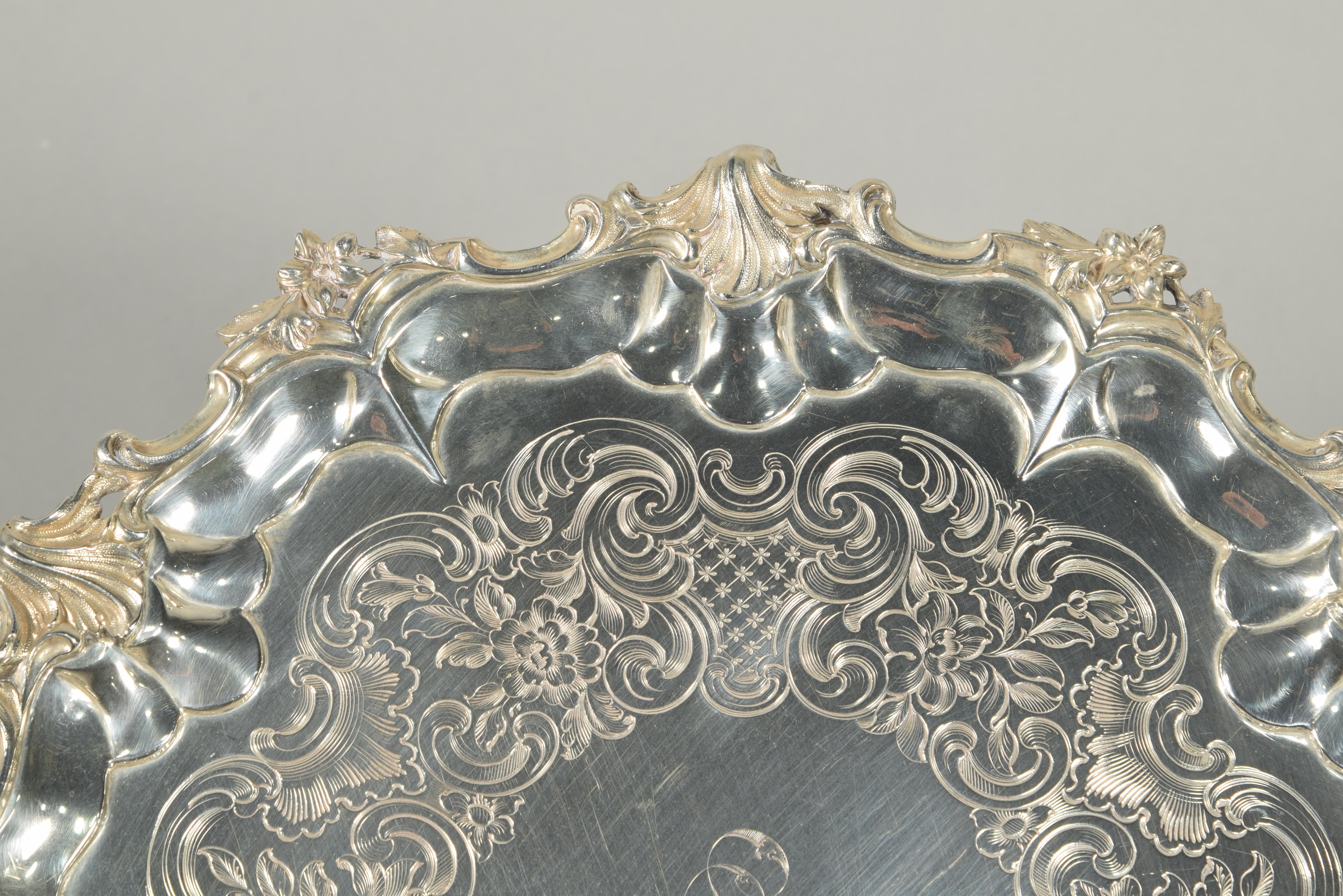 Neoclassical Salver or Tray, Silver, Edward, John & William Barnard, England, London, 1862 For Sale