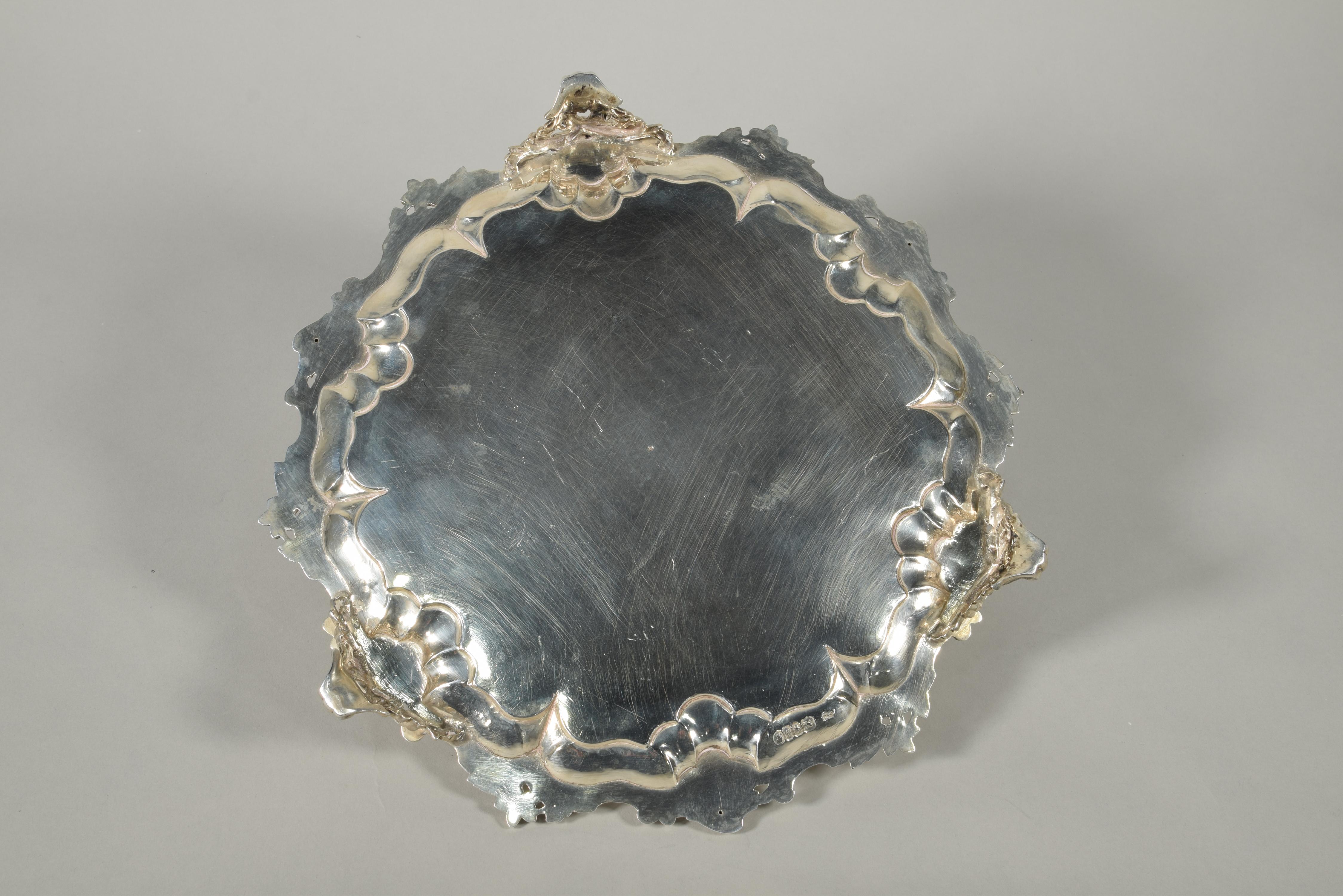 Salver or Tray, Silver, Edward, John & William Barnard, England, London, 1862 In Good Condition For Sale In Madrid, ES