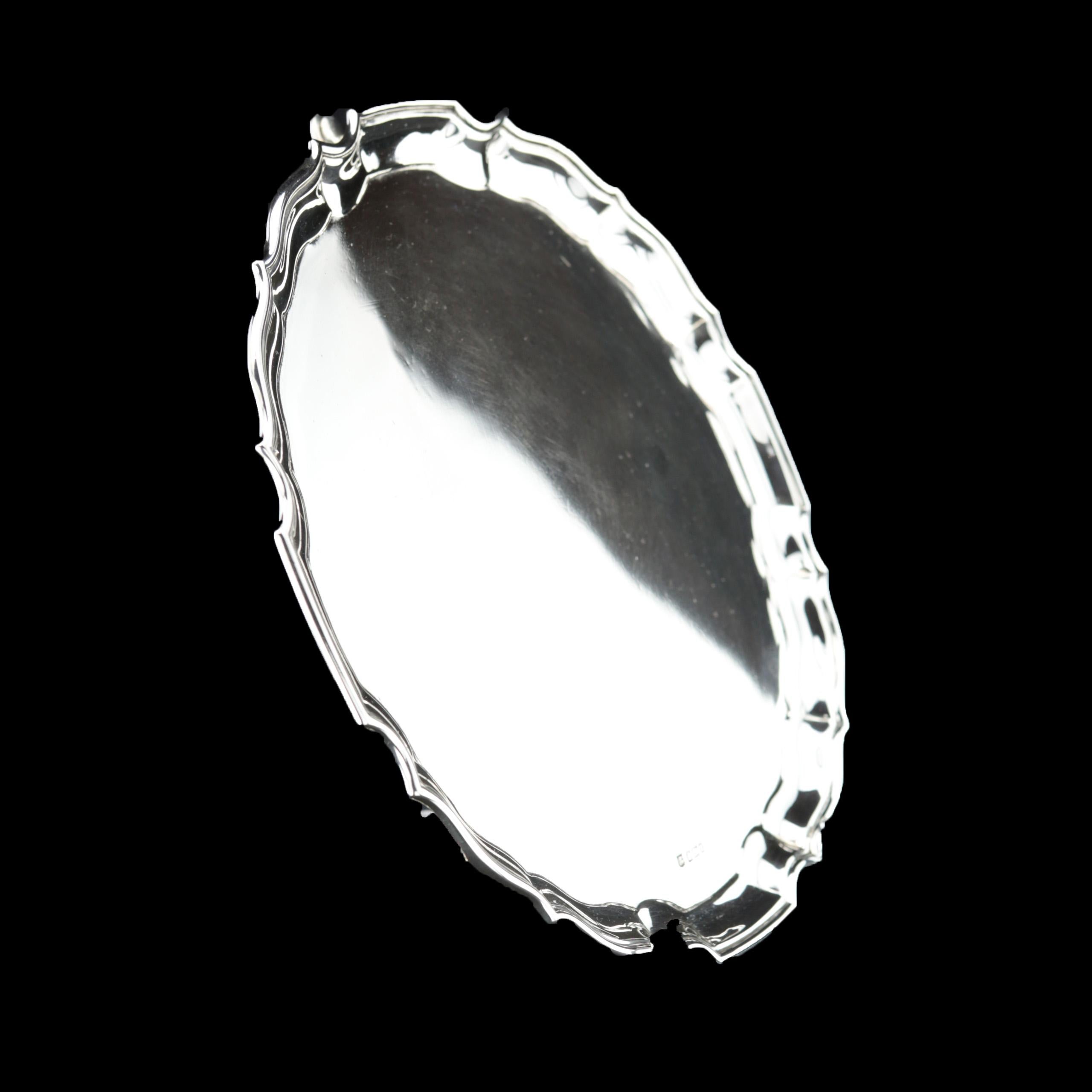 Silver tray, salver
Great Britain, Sheffield 1911
925/- sterling silver
Hallmarked
Measures: diameter 28 cm


You will be 100% satisfied with your authentic piece of art!





 