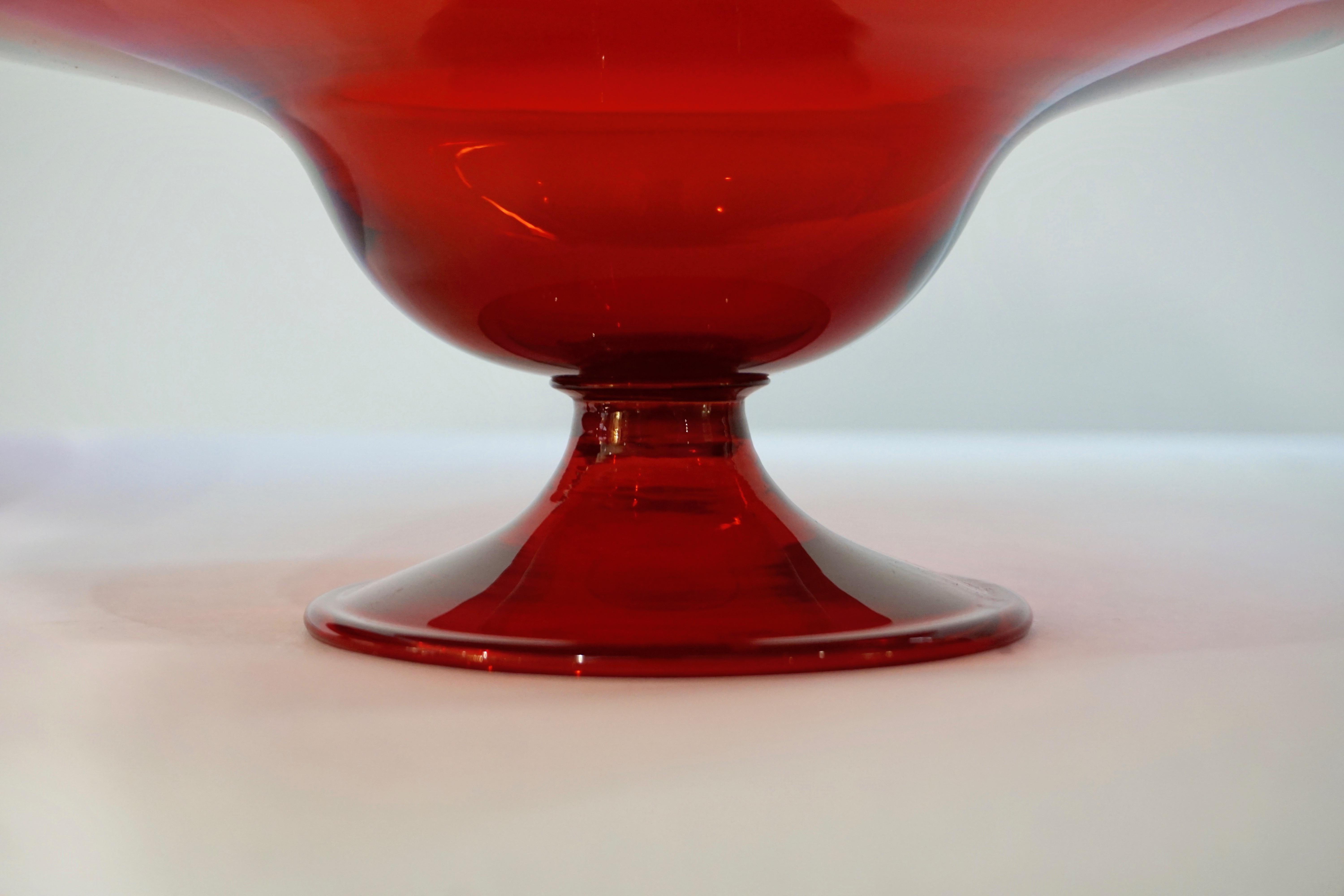 Mid-20th Century Salviati 1940s Italian Pair of Antique Ruby Red Blown Murano Glass Compote Bowls