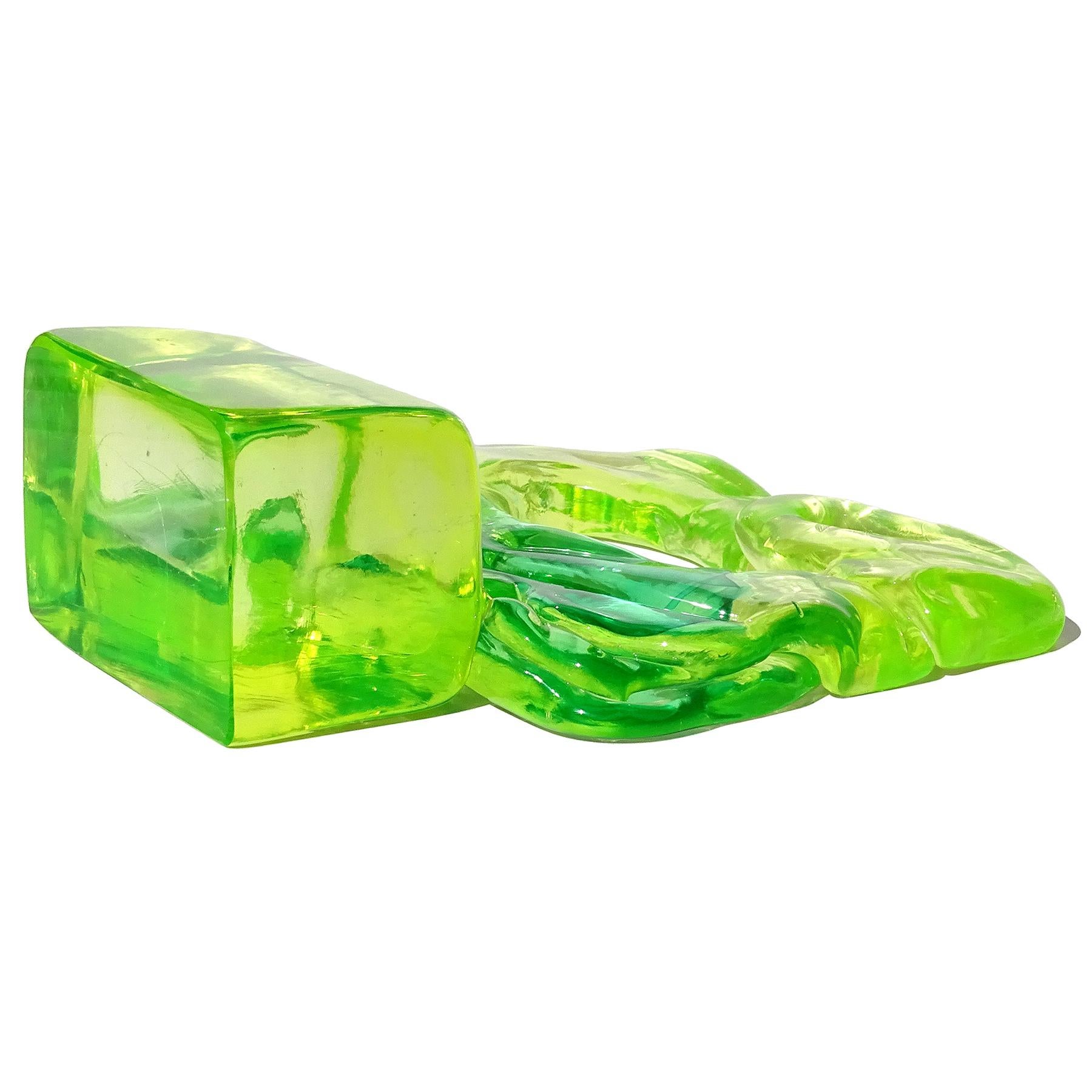 Salviati Gaspari Murano Uranium UV Green Italian Art Glass Abstract Sculpture For Sale 5