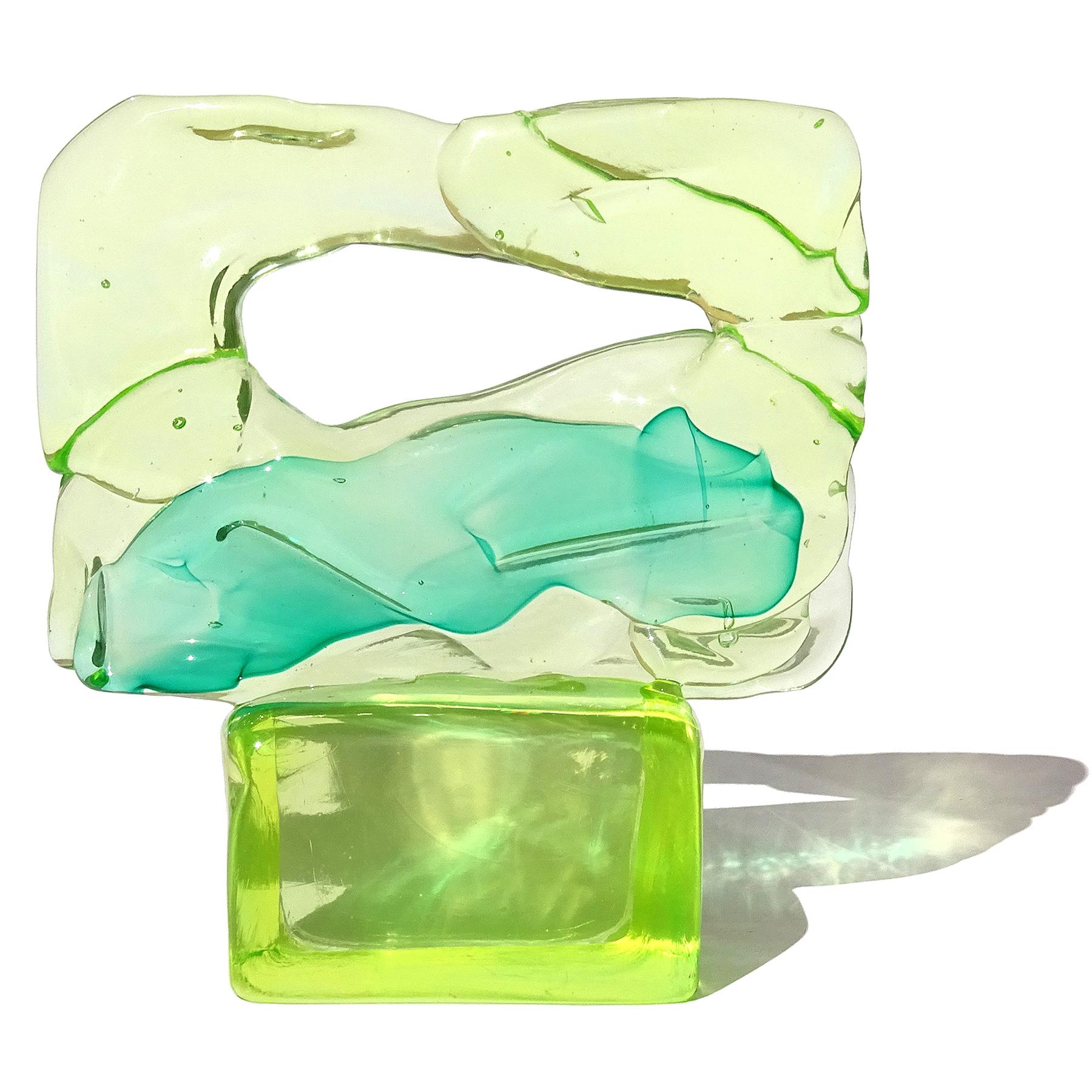 Fait main Salviati Gaspari Murano Uranium UV Green Italian Art Glass Abstract Sculpture en vente