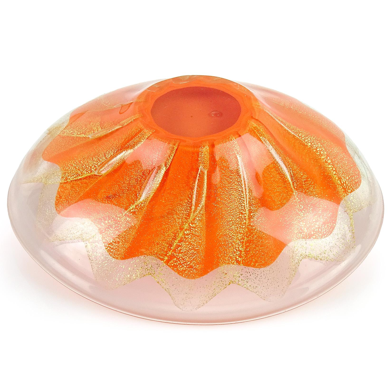 Salviati Murano 1950s Orange Gold Fleck Star Design Italian Art Glass Ring Bowls Bon état - En vente à Kissimmee, FL