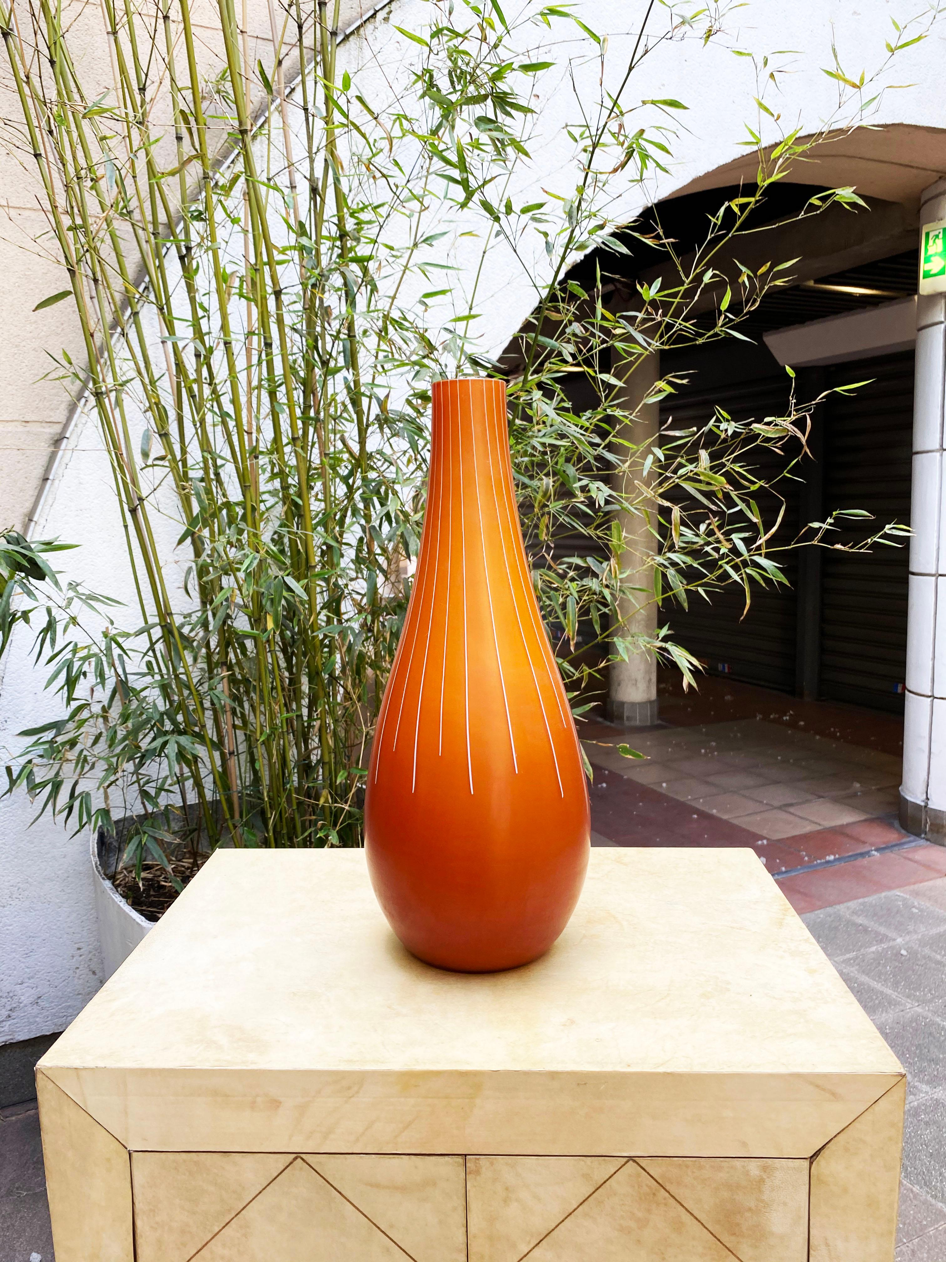 Salviati Murano
by Francesco Lucchese
Algoritmi model
Amber tinted vase with white and red rays decoration
red interior
dated 2005 and signed by the artist
new in stock in its original box
Size: 45 H x 25 L
1200 Euros

Salviati.
Glass,