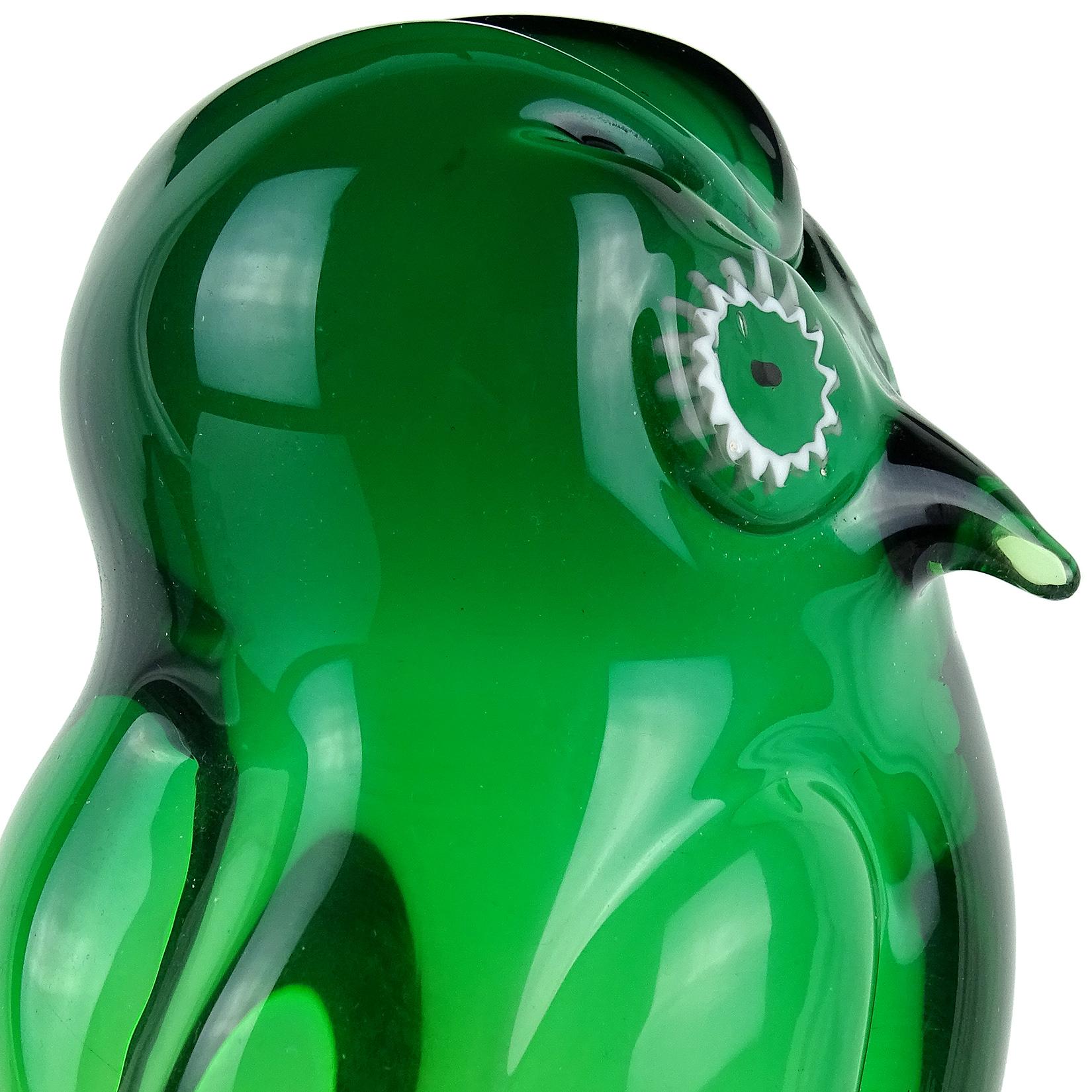 Hand-Crafted Salviati Murano Sommerso Green Murrine Eye Italian Art Glass Owl Bird Sculpture