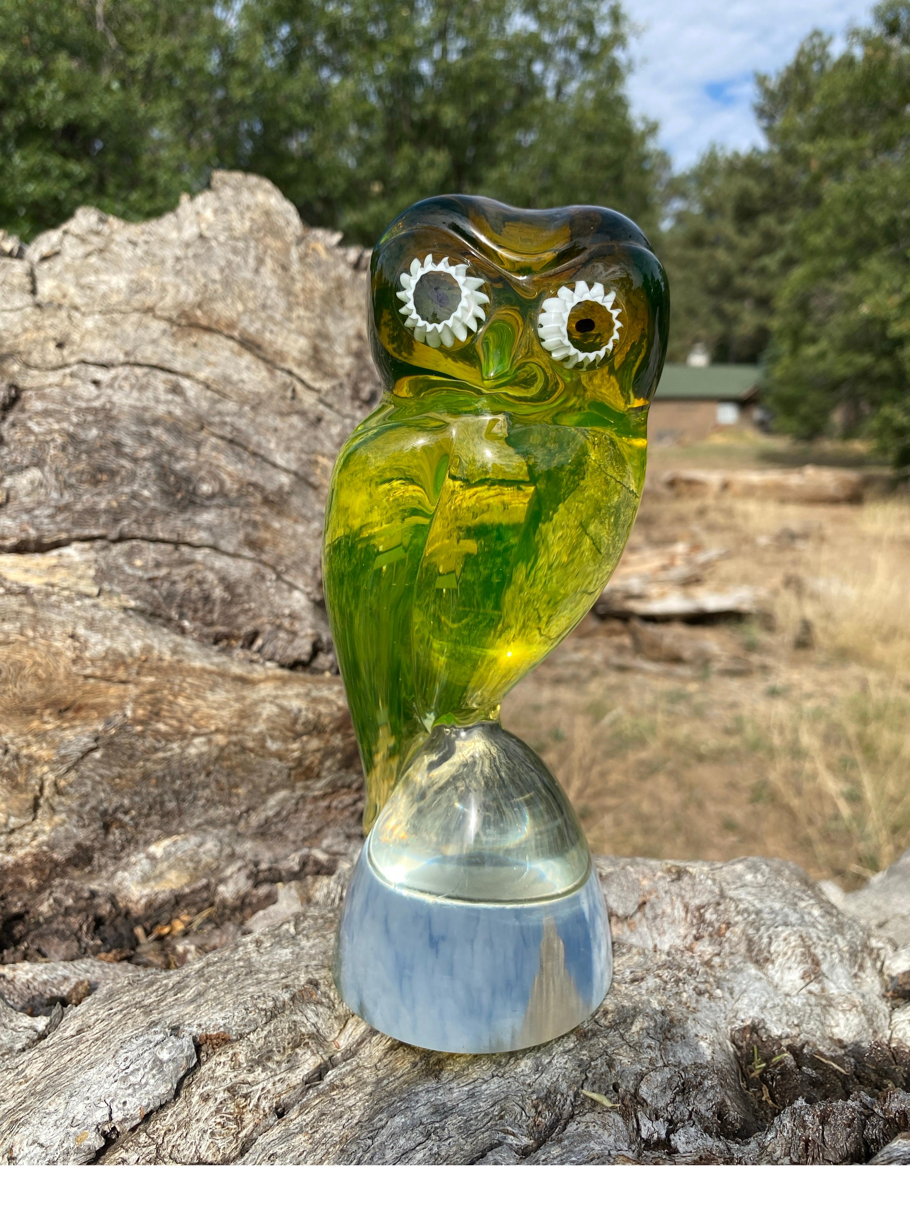 Vintage 1960s Italian Salviati Murano Sommerso Uranium Glass Perched Hoot Owl Sculpture. No chips, cracks or repairs. 