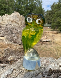 Escultura de búho encaramado Salviati Murano Glass Sommerso Uranio
