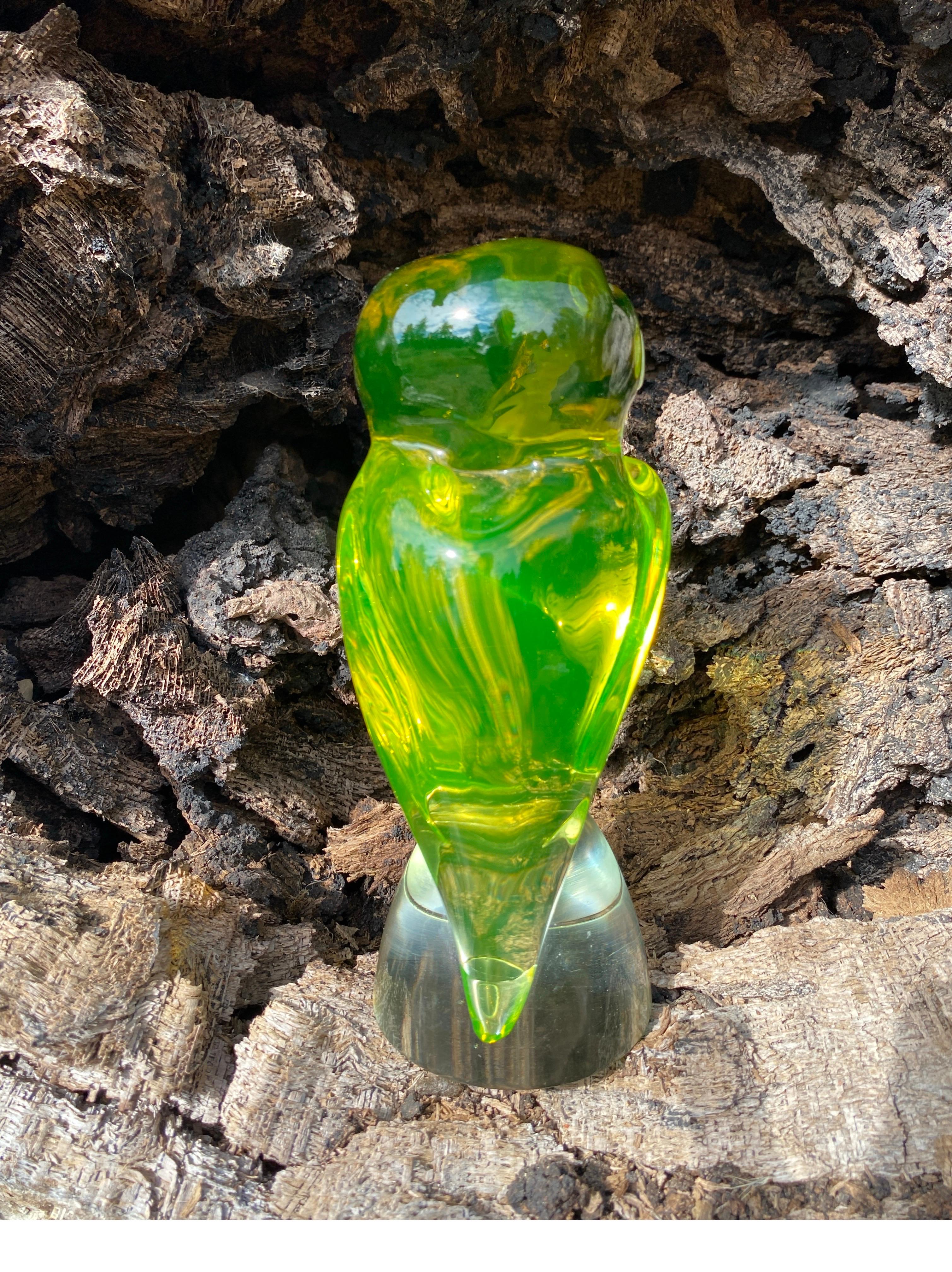 Salviati Murano Sommerso Uranium Glass Perched Hoot Owl Sculpture 2