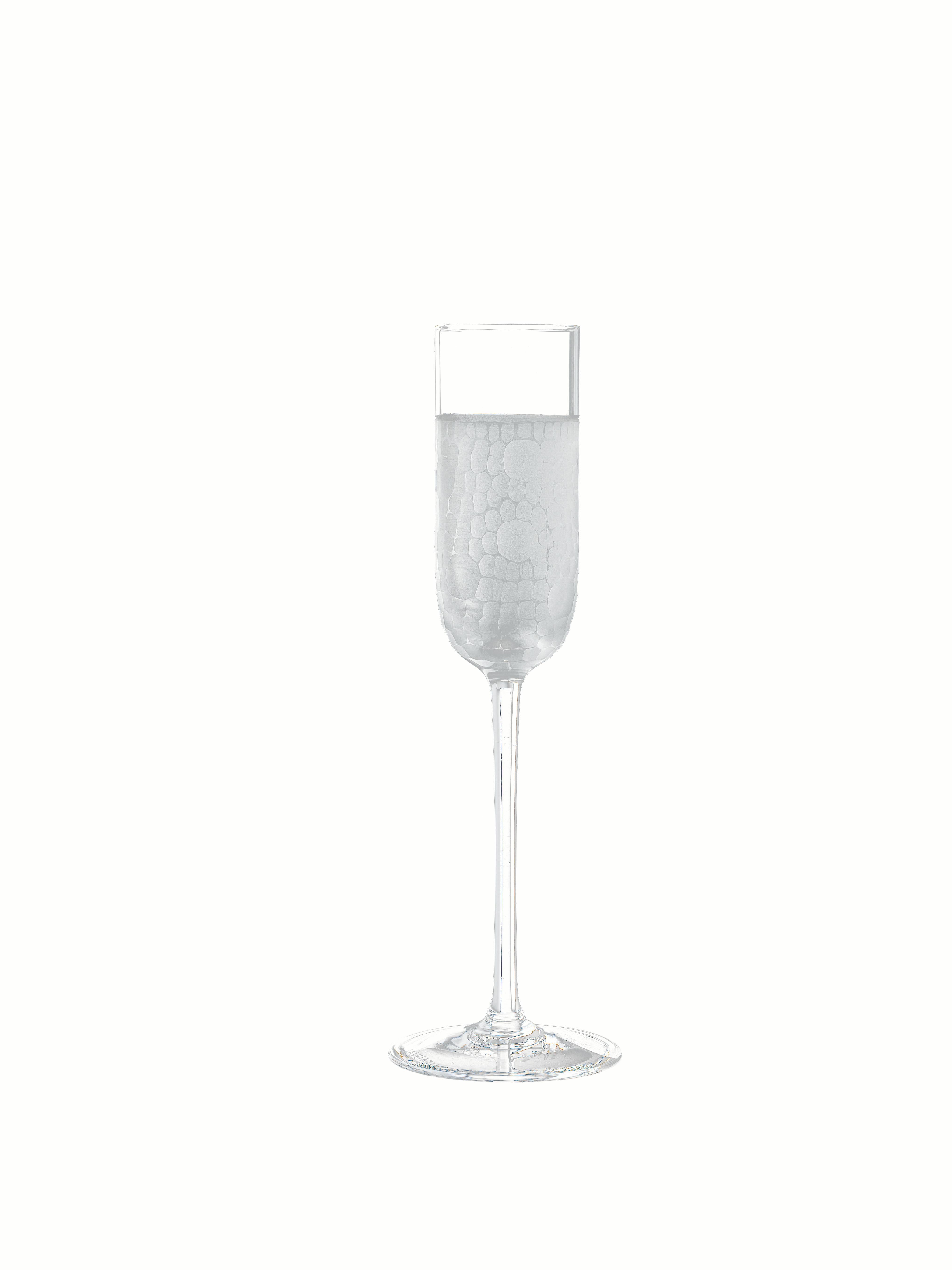 Every piece stands out for its refined, contemporary style. Six different decorations, obtained by superficial grinding, vary from simple geometric patterns to elegant tiny hammered effects.

Additional Information:
Material: Glass
Dimensions: Ø