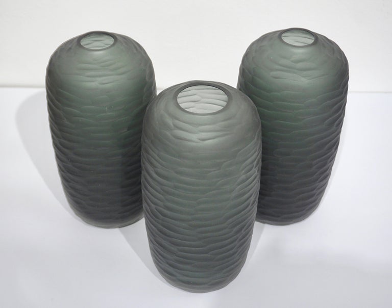Salviati Vintage Italian Minimalist Smoked Gray Battuto Murano Art Glass Vases For Sale 7
