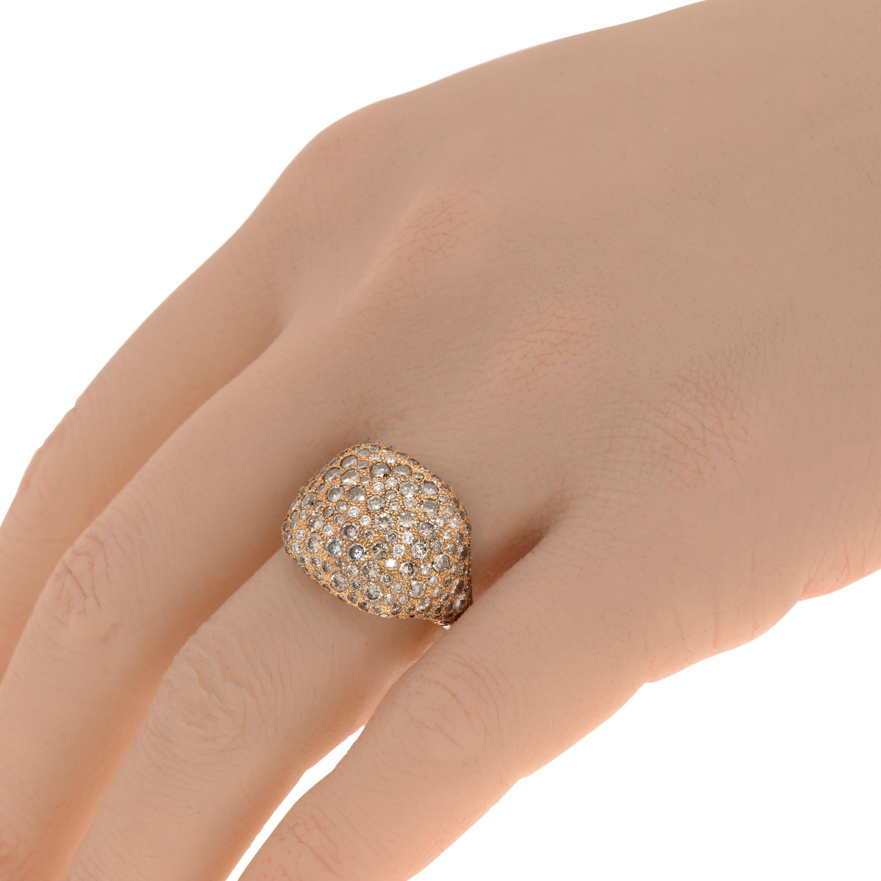 This sparkling Salvini 18K rose gold Signet ring features glittering 2.83ct. tw. round brilliant diamonds. Diamond clarity: VS/SI. Diamond color: G-H. The ring size is 6.75 (53.8). The band width is 2.4mm. The weight is 7.4g.
