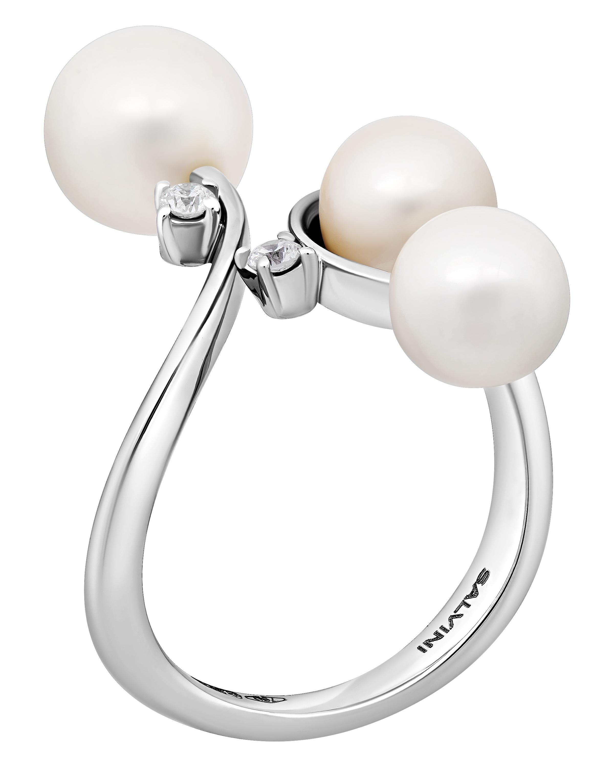 Contemporary SALVINI 18K White Gold, Pearl and Diamond Wrap Ring sz 6.75 For Sale