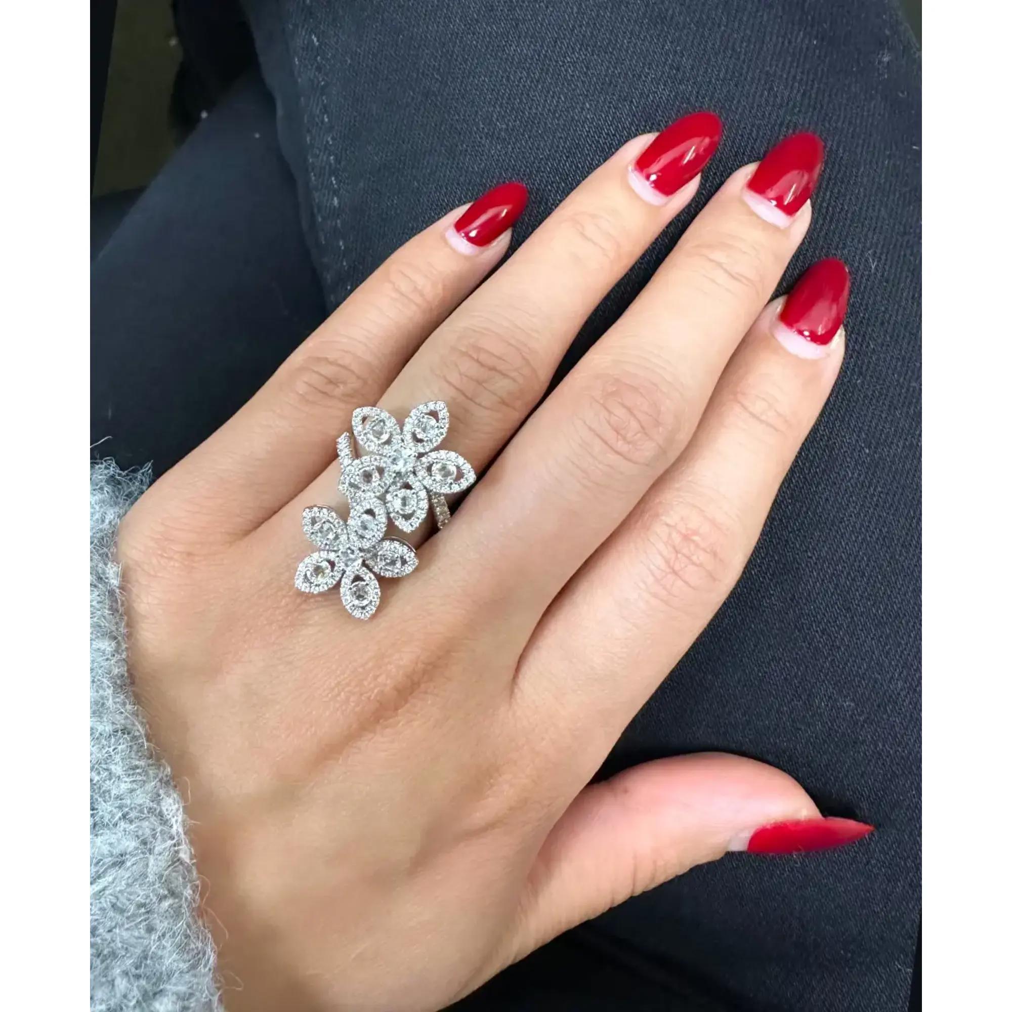 Salvini Diamond Double Flower Cocktail Ring 18K White Gold 1.60Cttw Size 6.5 In New Condition In New York, NY