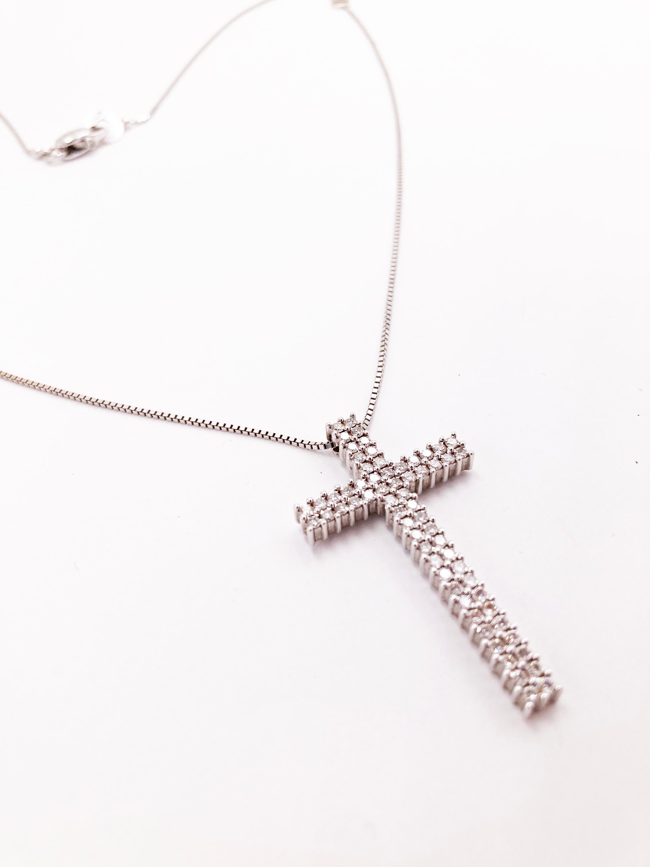 Salvini Modern 1980s Diamonds Cross 18K Gold Cube Chain Necklace Pendant  For Sale 4