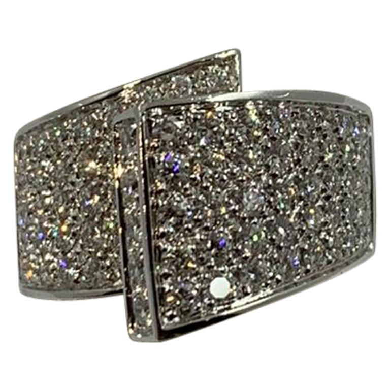 Salvini Ring in 18 Karat White Gold with Diamonds 2.18 Carat For Sale