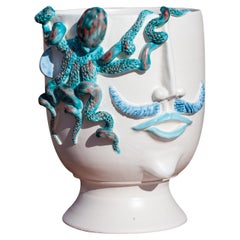 Salvo „U Pulparu“ Street Vendor mit Octopuskopf-Vase