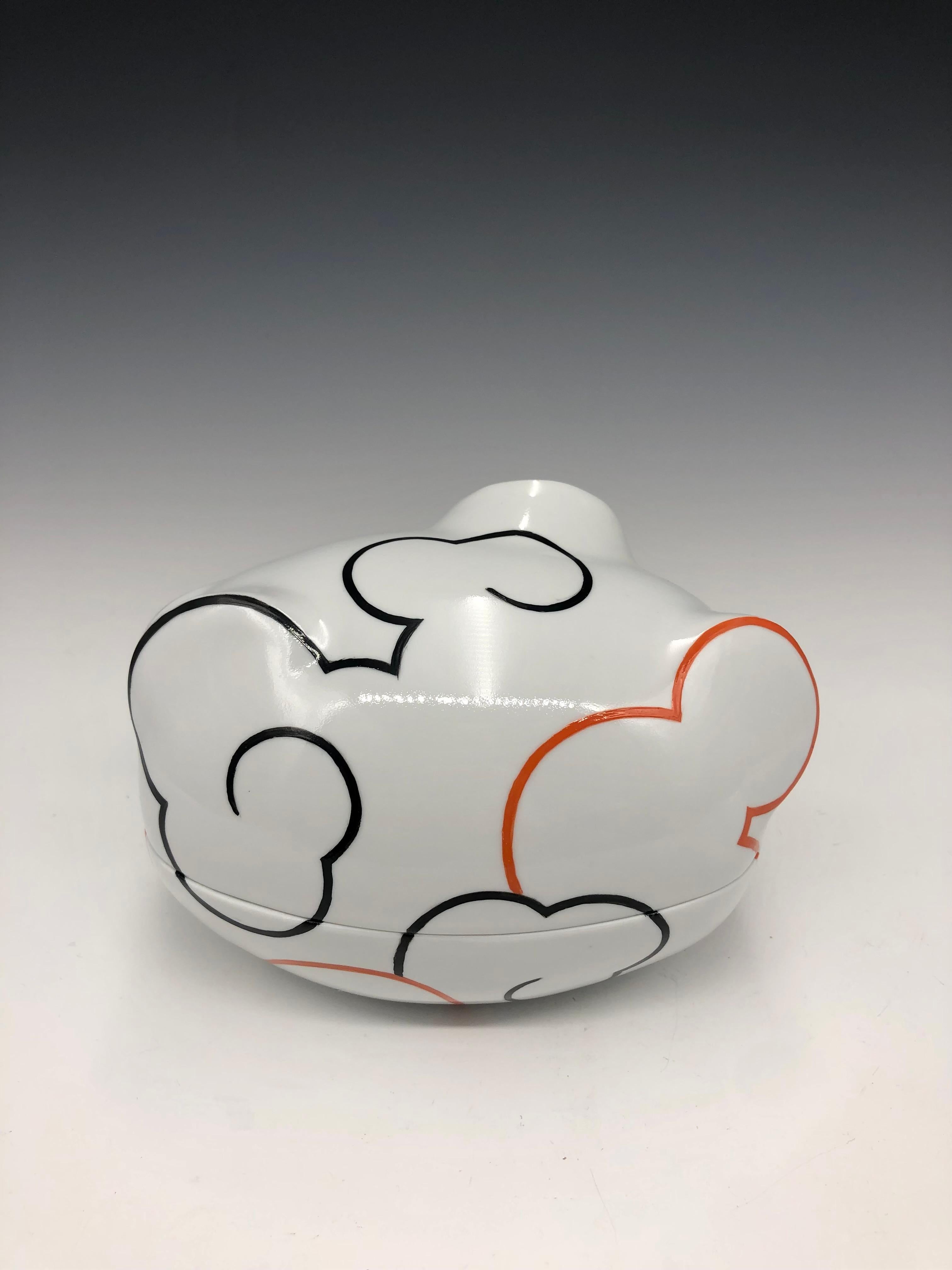 Ce récipient à couvercle fabriqué à la main par l'artiste céramiste Sam Chung illustre la fusion de la forme fonctionnelle et de l'abstraction stylisée qui fait sa renommée. La 