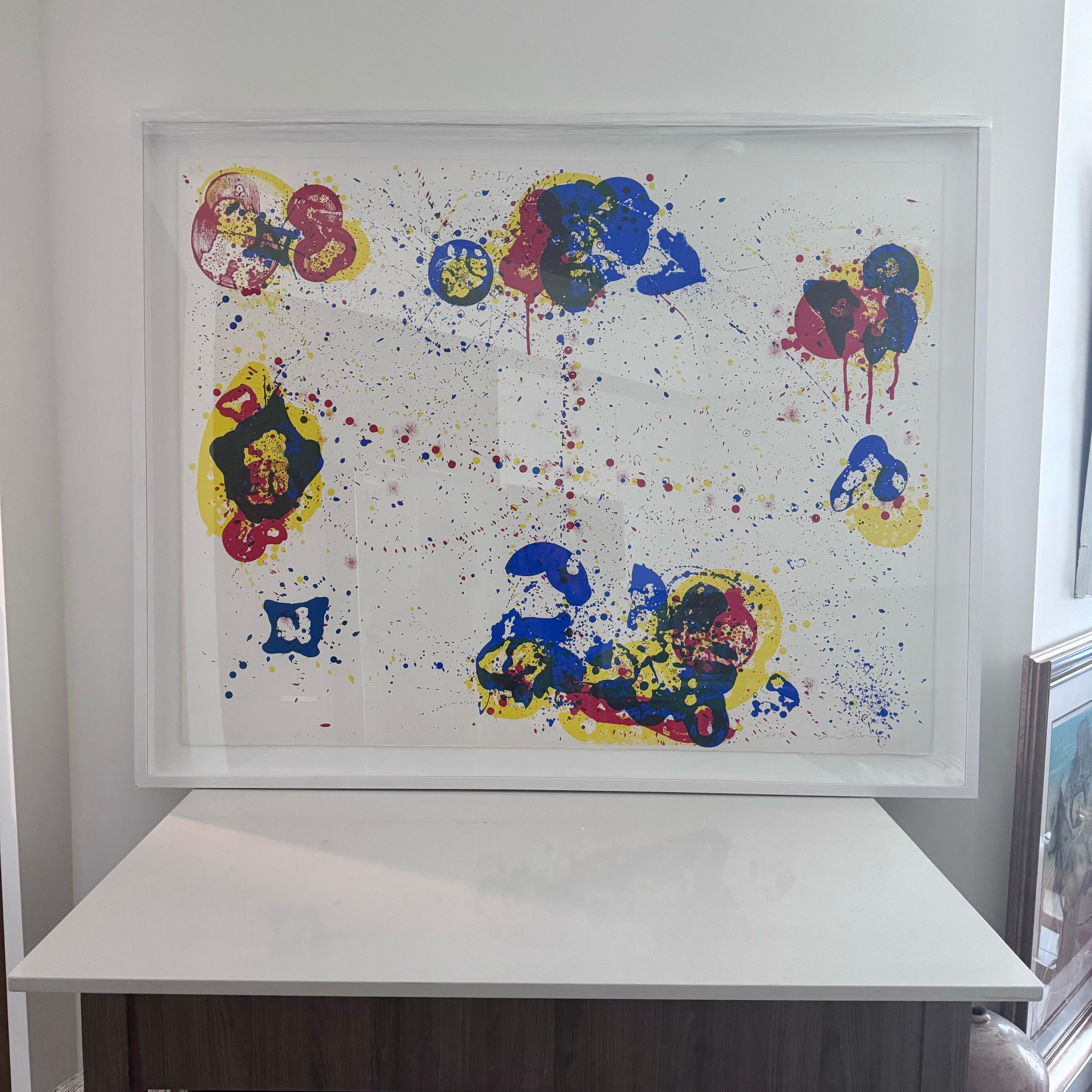 Prueba de artista en 4 colores serigrafiada por Sam Francis y firmada a lápiz en la parte inferior derecha.  En madera blanca y marco de plexiglás. 