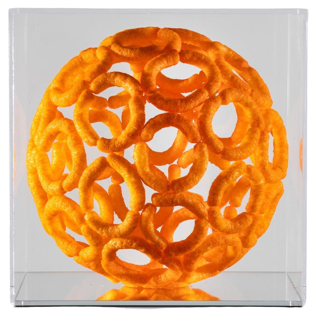 Scultura "Cheetosfera" di Sam Keller in vendita