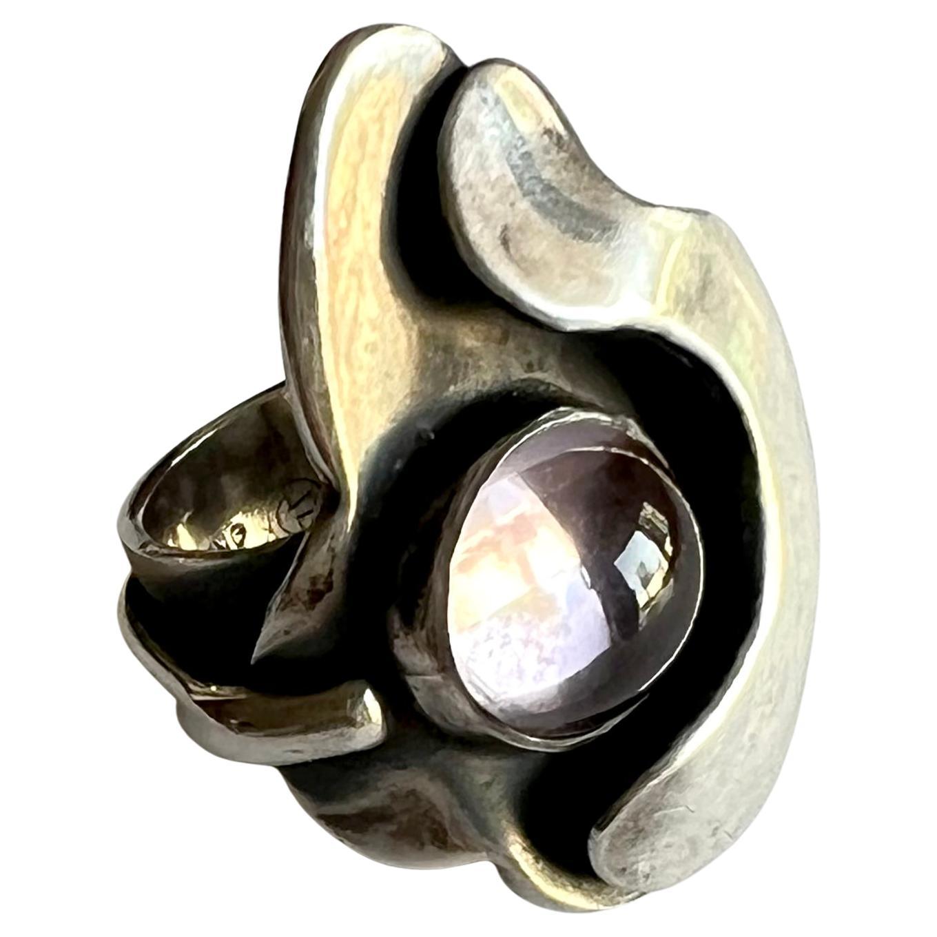 Women's or Men's Sam Kramer Sterling Silver Amethyst New York Studio Surrealist Ring 1950s For Sale