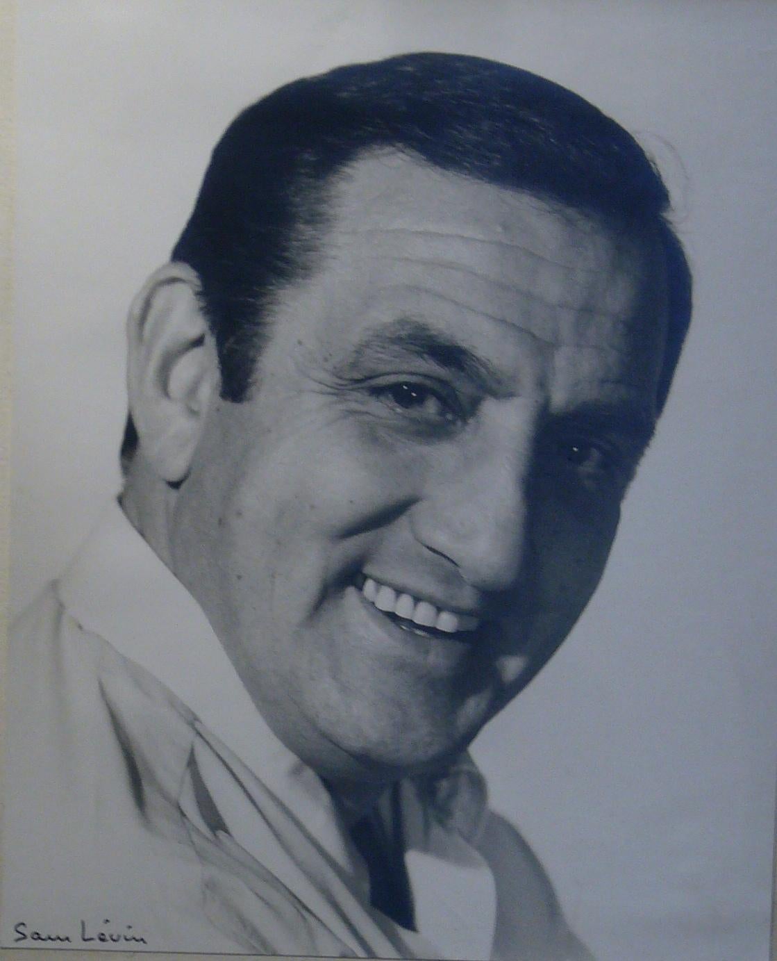 Lino Ventura - signed photograph, 50x40 cm.