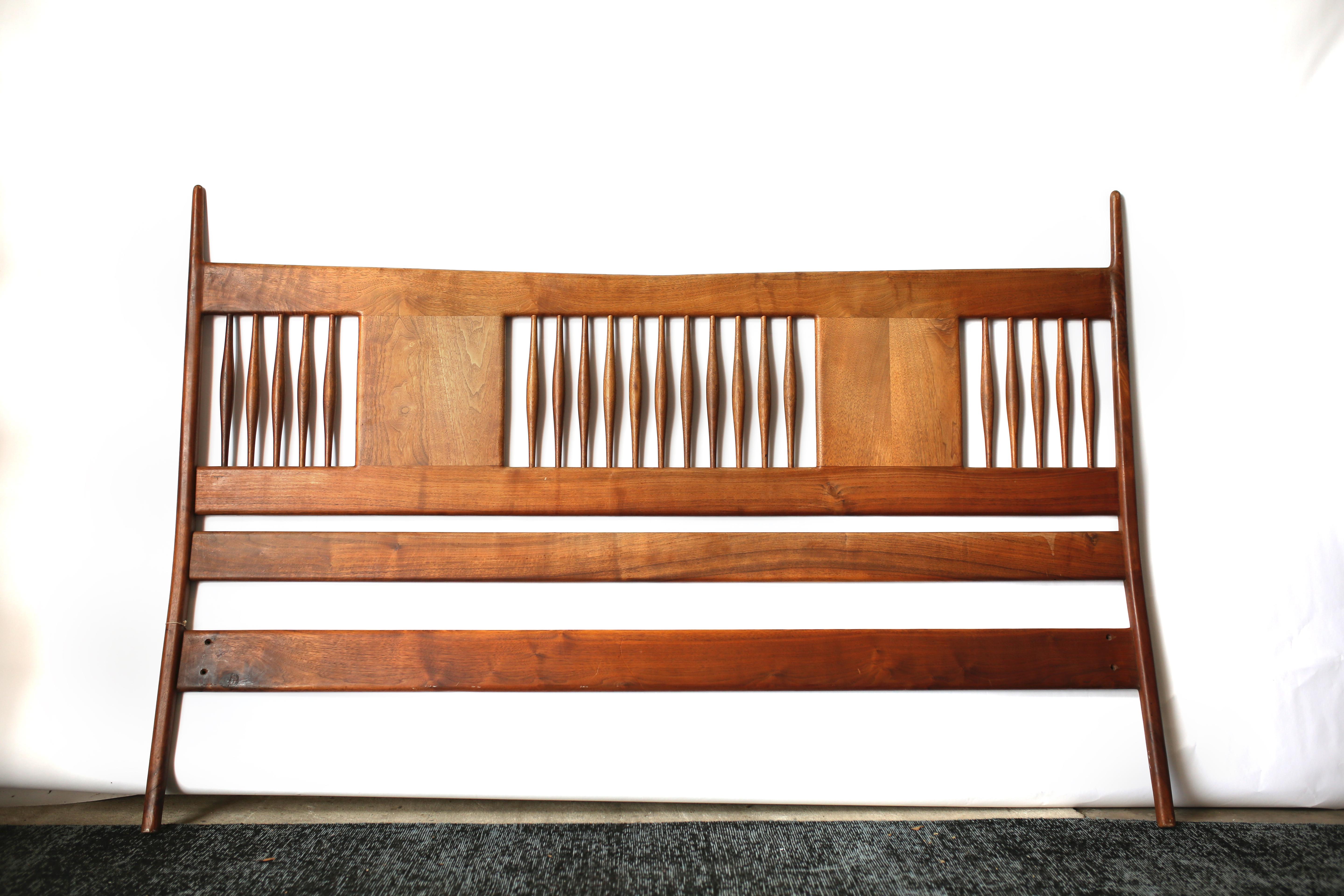 Sam Maloof Black Walnut Spindle Back King Headboard In Good Condition In San Antonio, TX