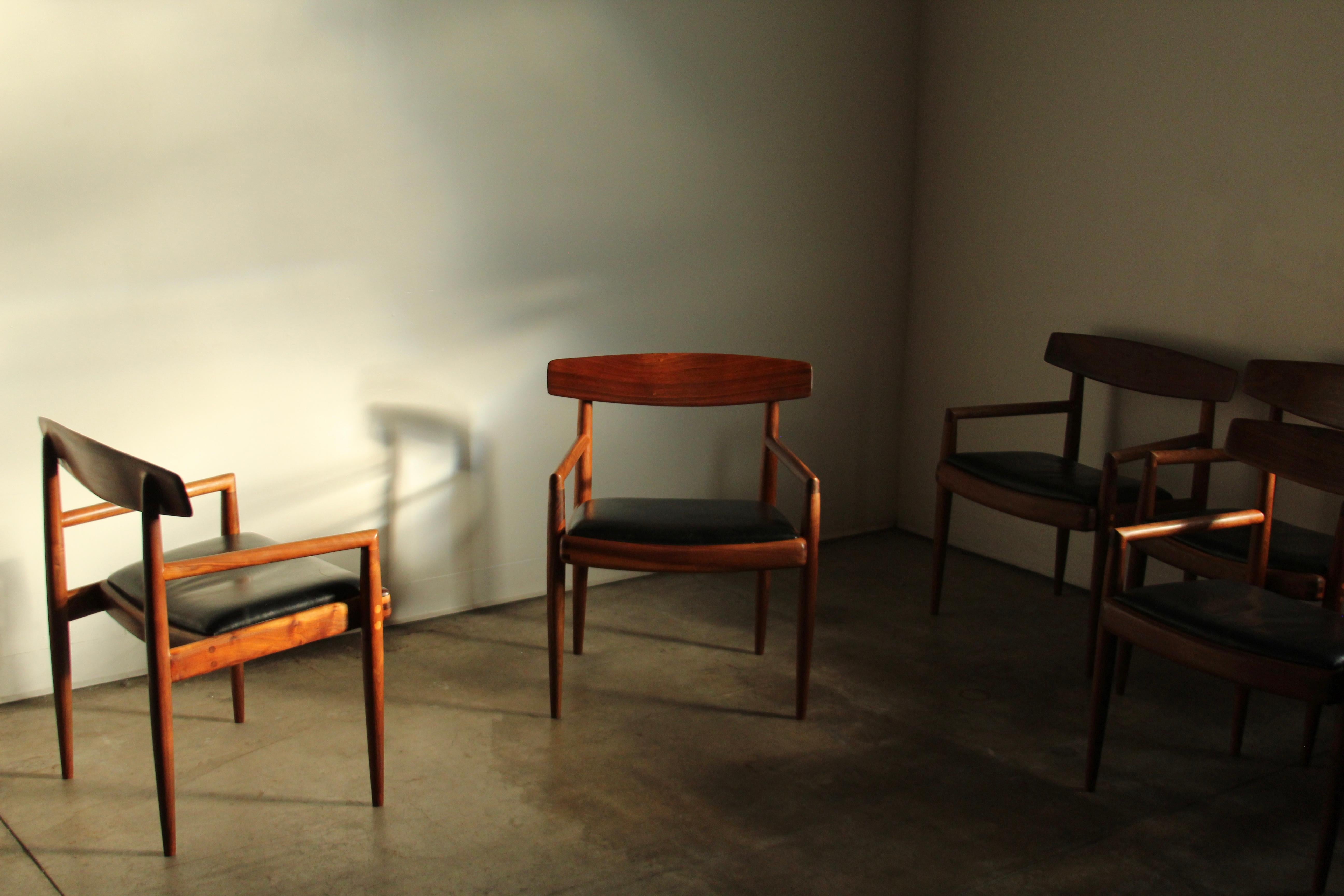 Sam Maloof Frühe skulpturale Claro-Esszimmerstühle aus Nussbaumholz - 8er-Set im Angebot 8