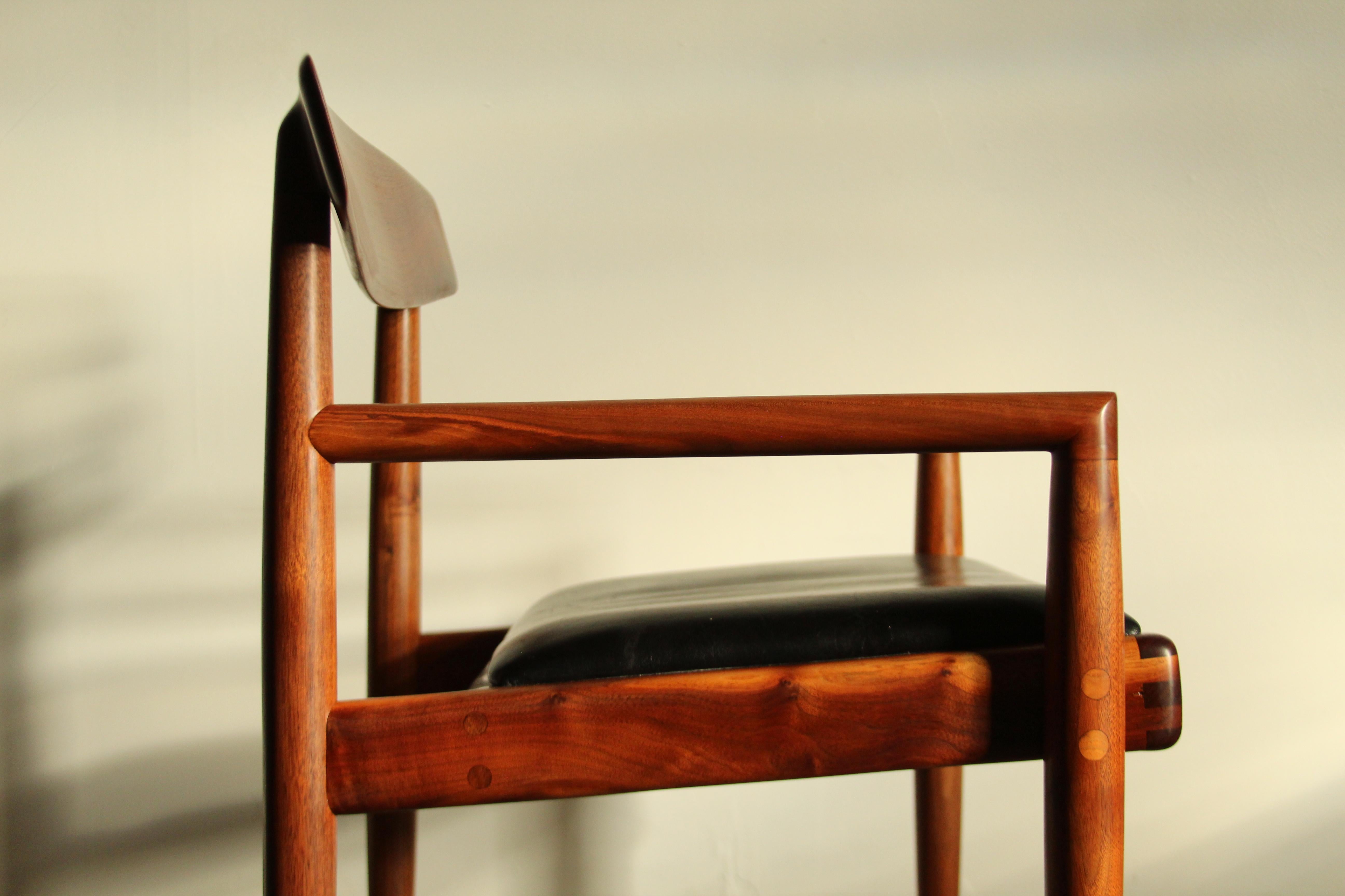 Sam Maloof Frühe skulpturale Claro-Esszimmerstühle aus Nussbaumholz - 8er-Set im Angebot 2
