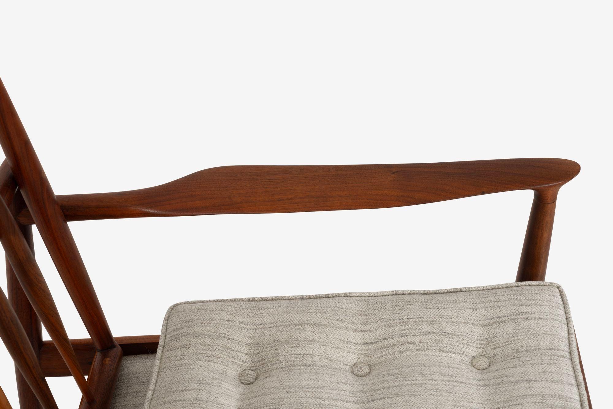 Sedia da salotto Sam Maloof Hunter in noce massiccio oliato  1950s in vendita 2