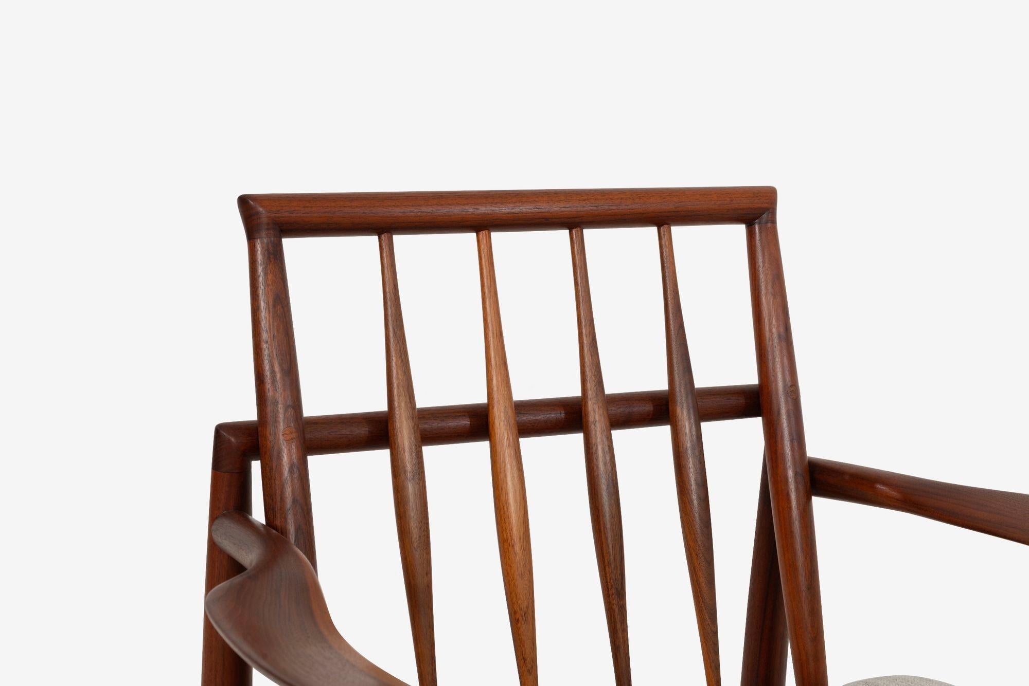 Tessuto Sedia da salotto Sam Maloof Hunter in noce massiccio oliato  1950s in vendita