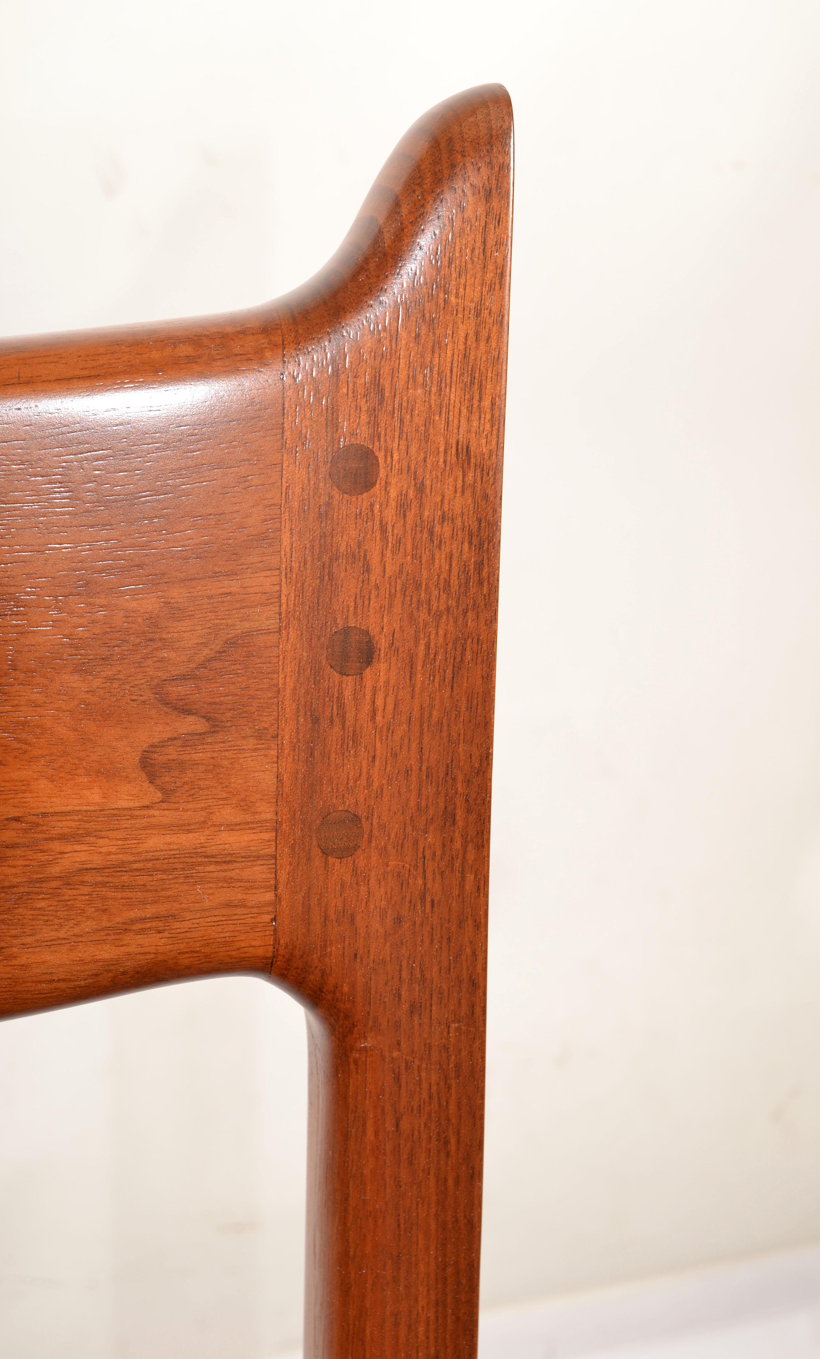 Hand-Carved Sam Maloof Style Sculptural Rocking Chair 1979 American Walnut Arts & Crafts For Sale
