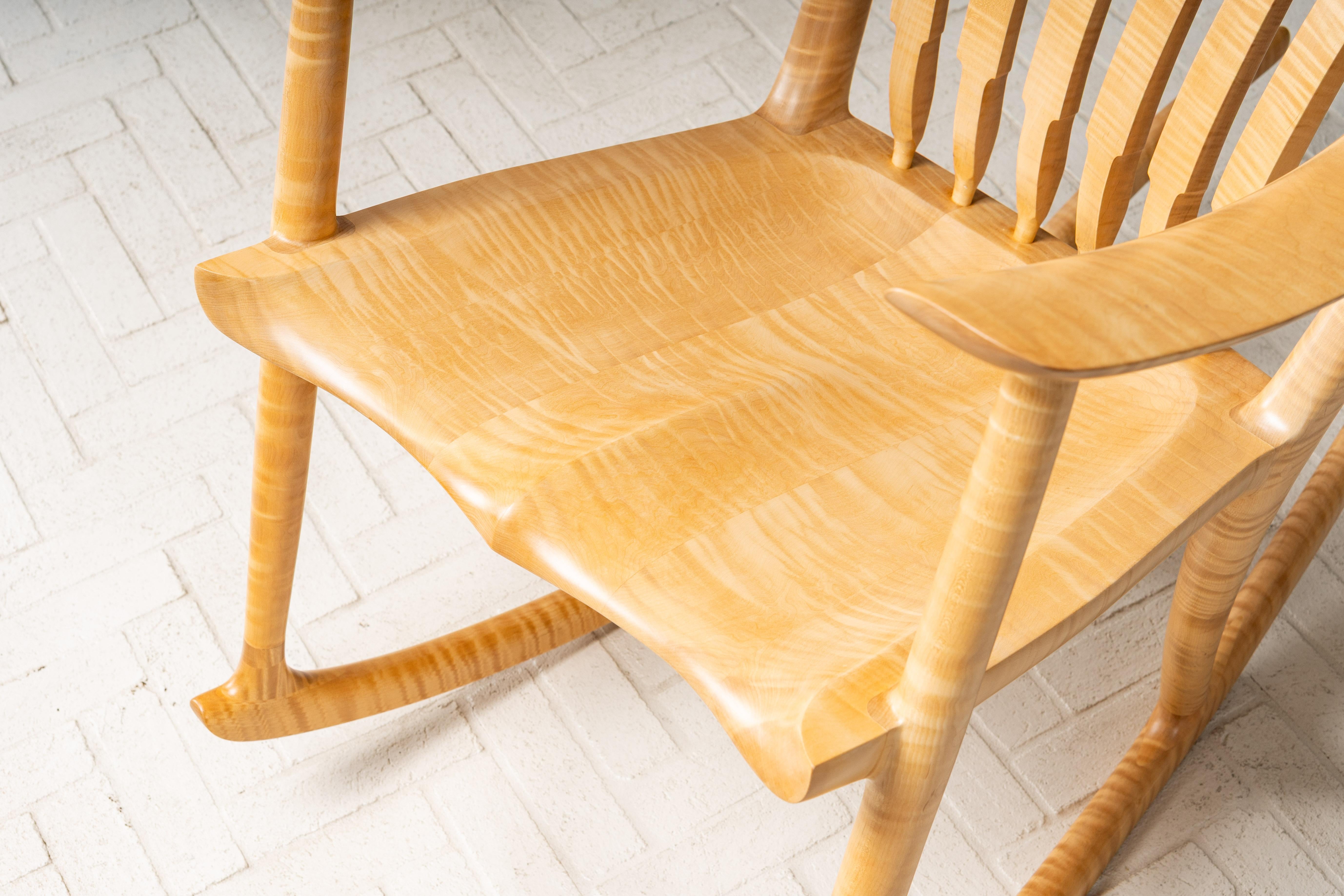 Mecedora de arce estilo tigre Sam Maloof en venta 9