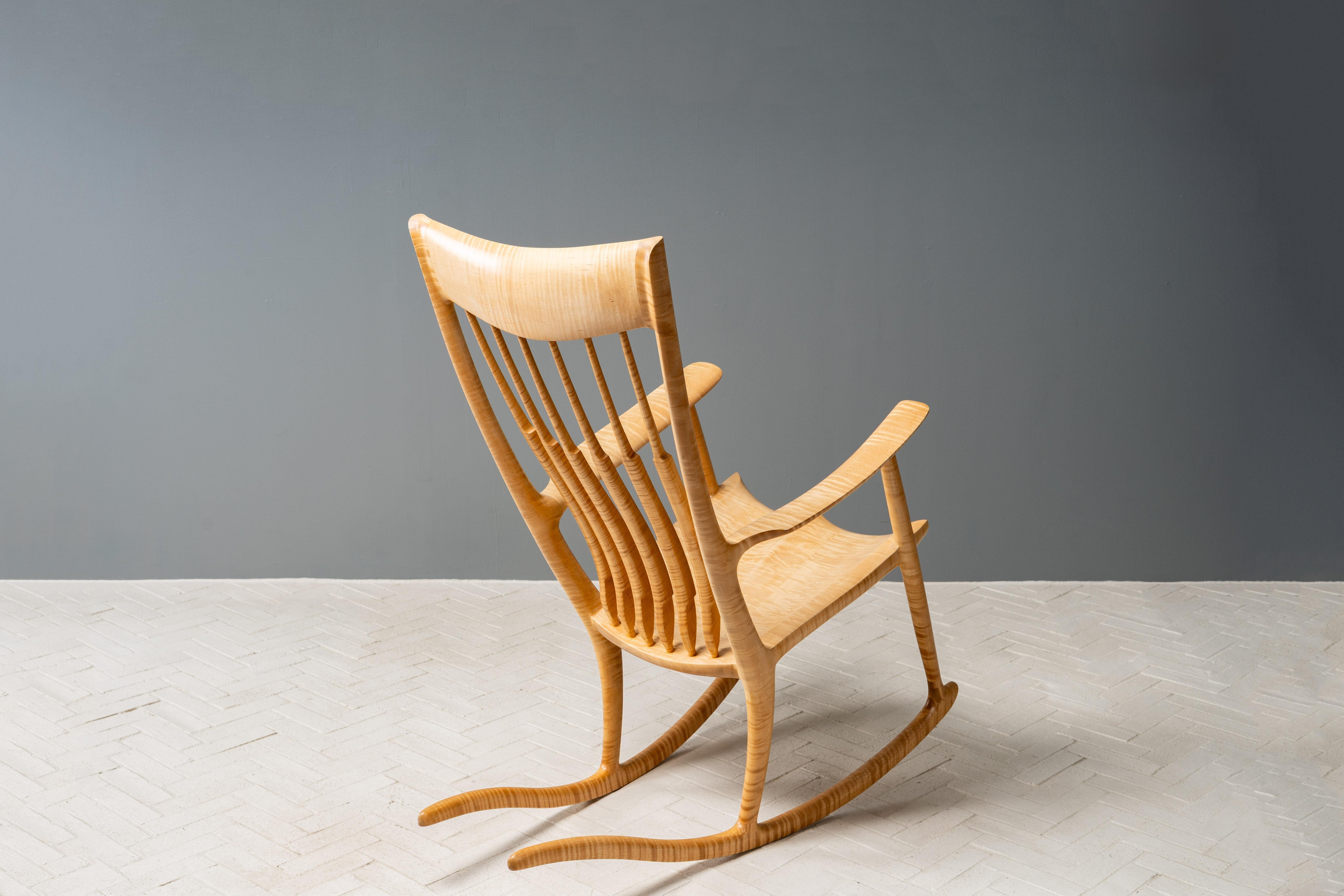 Mecedora de arce estilo tigre Sam Maloof Moderno de mediados de siglo en venta