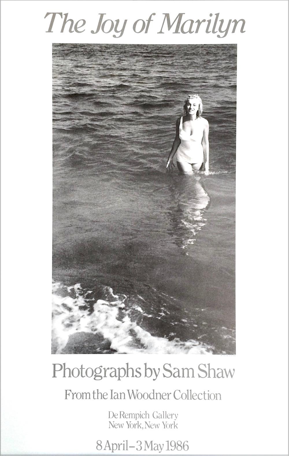 Sam Shaw THE JOY OF MARILYN 1986 Ausstellungsplakat Marilyn Monroe Weißer Badeanzug