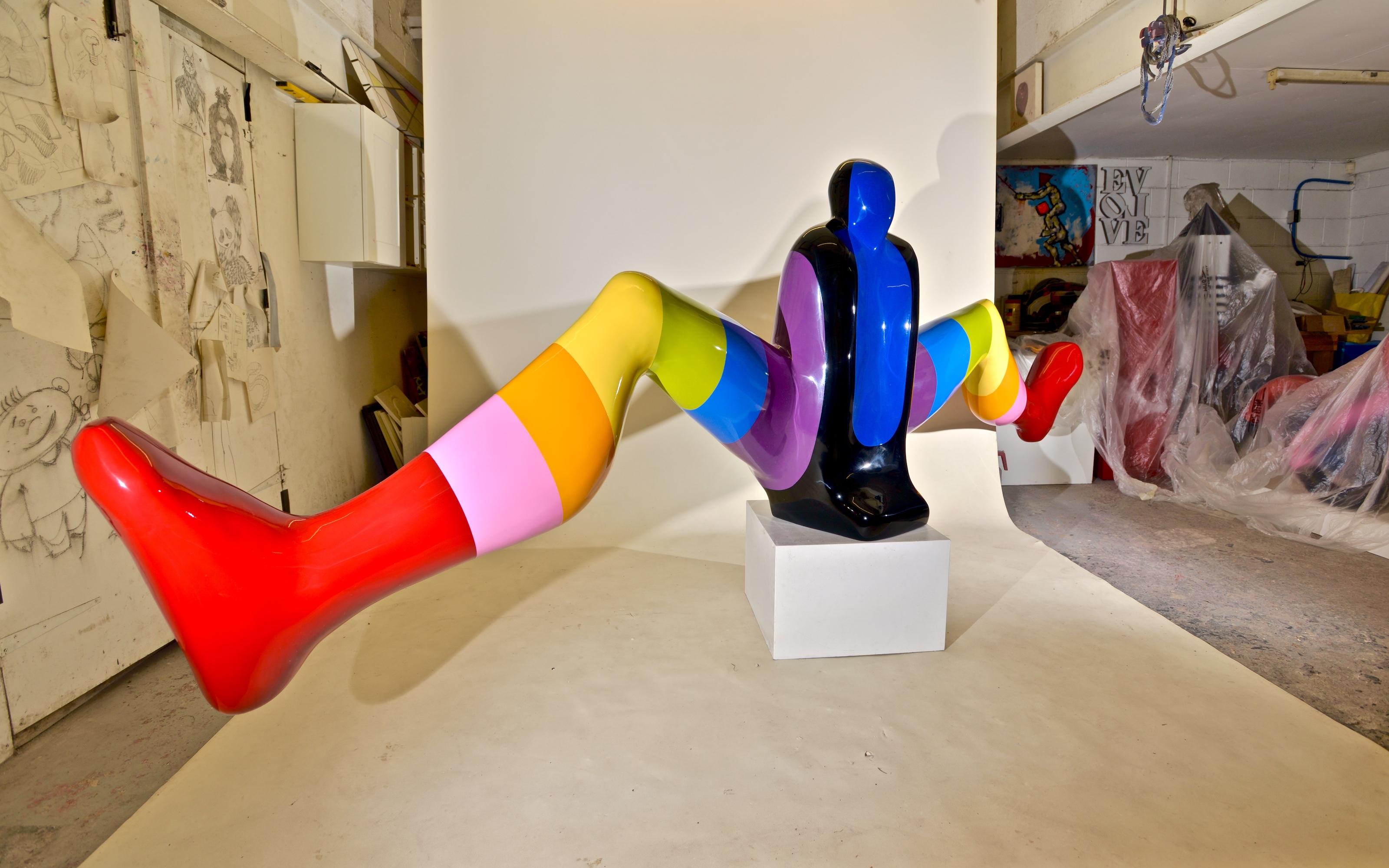 SPLIT DECISION - a dynamic monumental sculpture by British artist Sam Shendi For Sale 2
