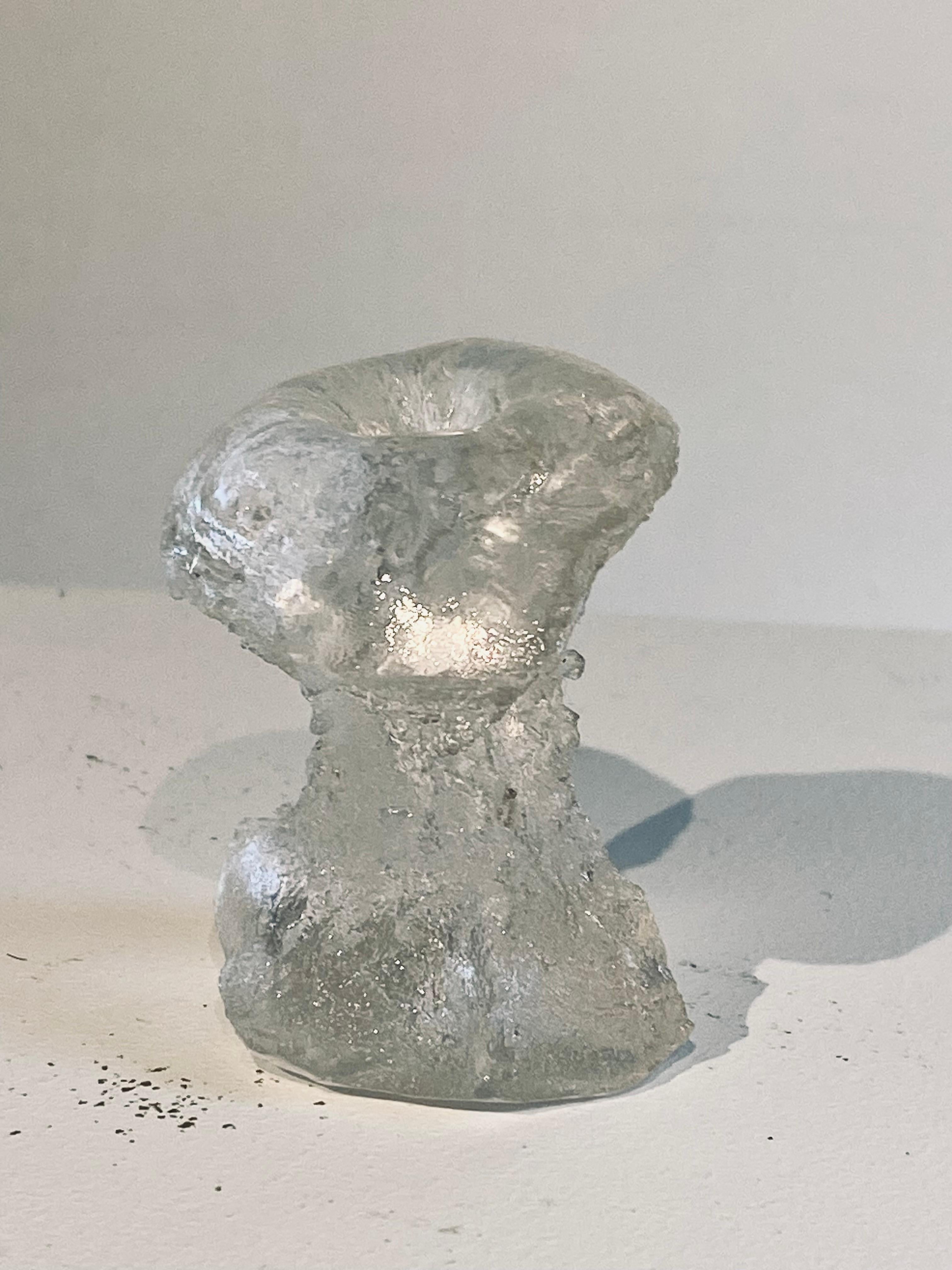 Still-Life Sculpture di Sam Tufnell - Mela in resina: 'Mela mangiata'