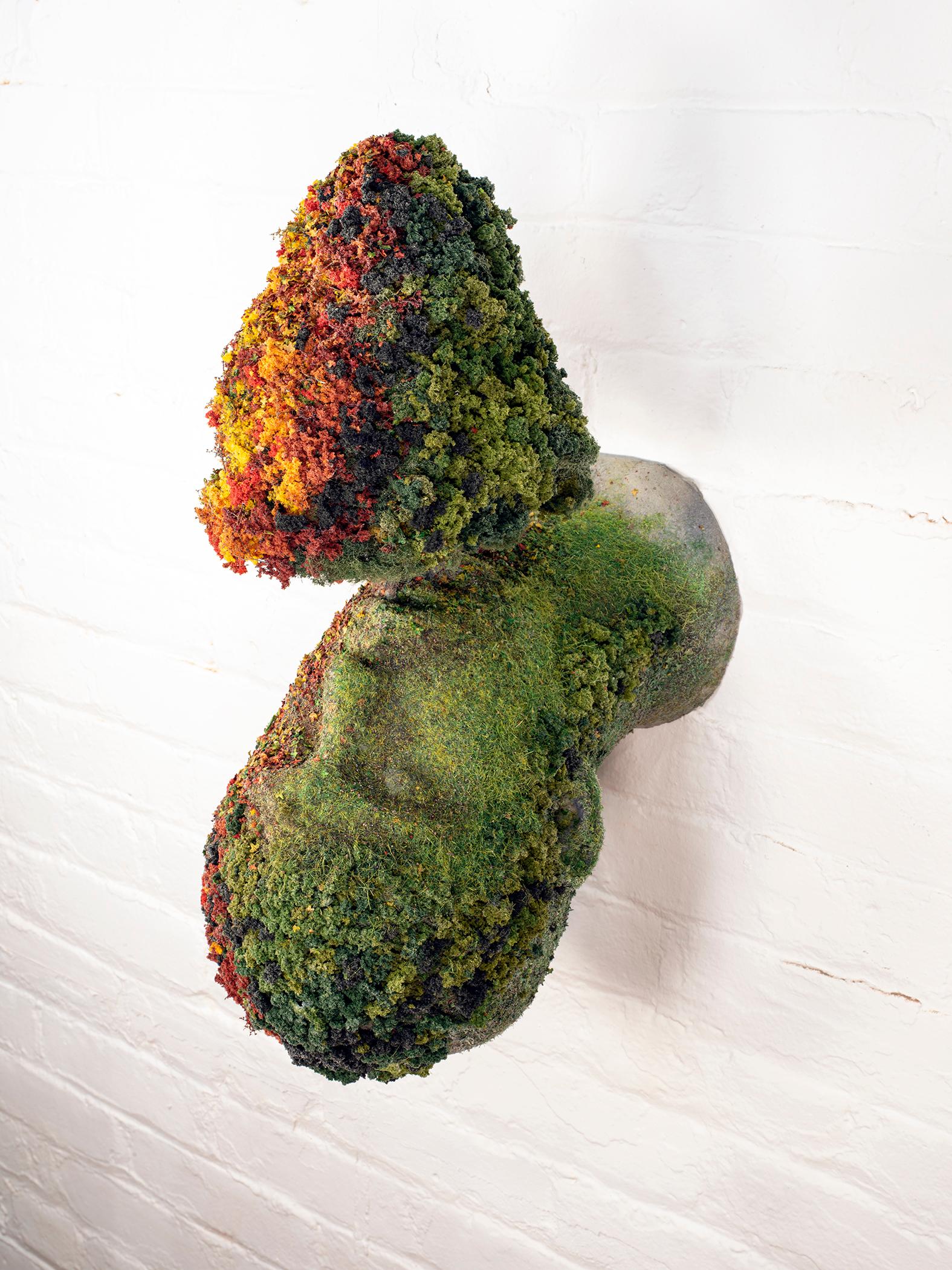 Scultura da parete: 'Self-Portrait settembre' - Sculpture Contemporaneo di Sam Tufnell
